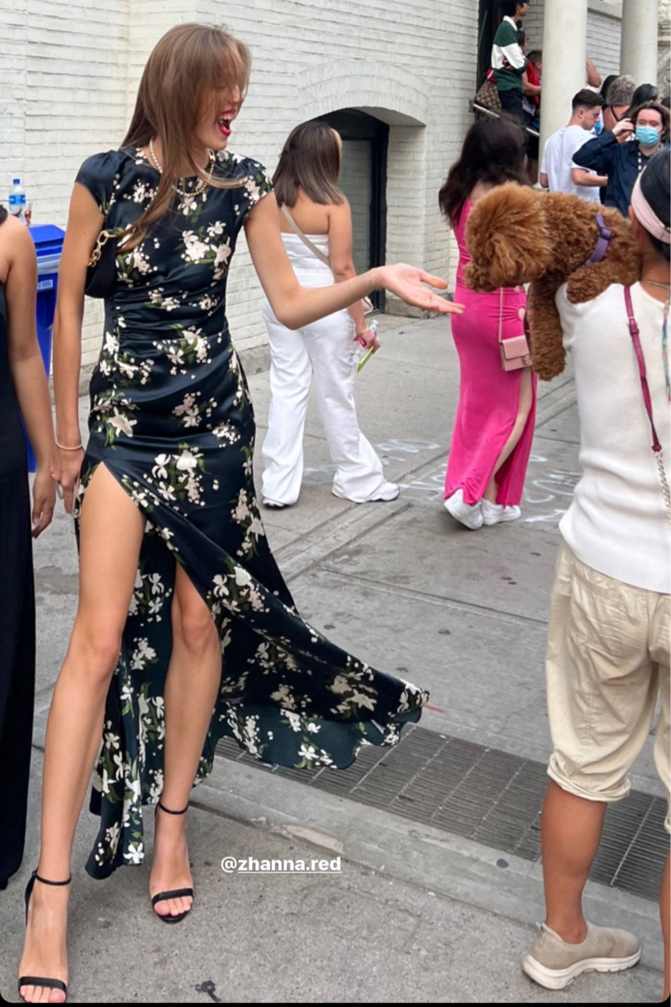 Very true to size dress! So elegant and such good quality and feel. 