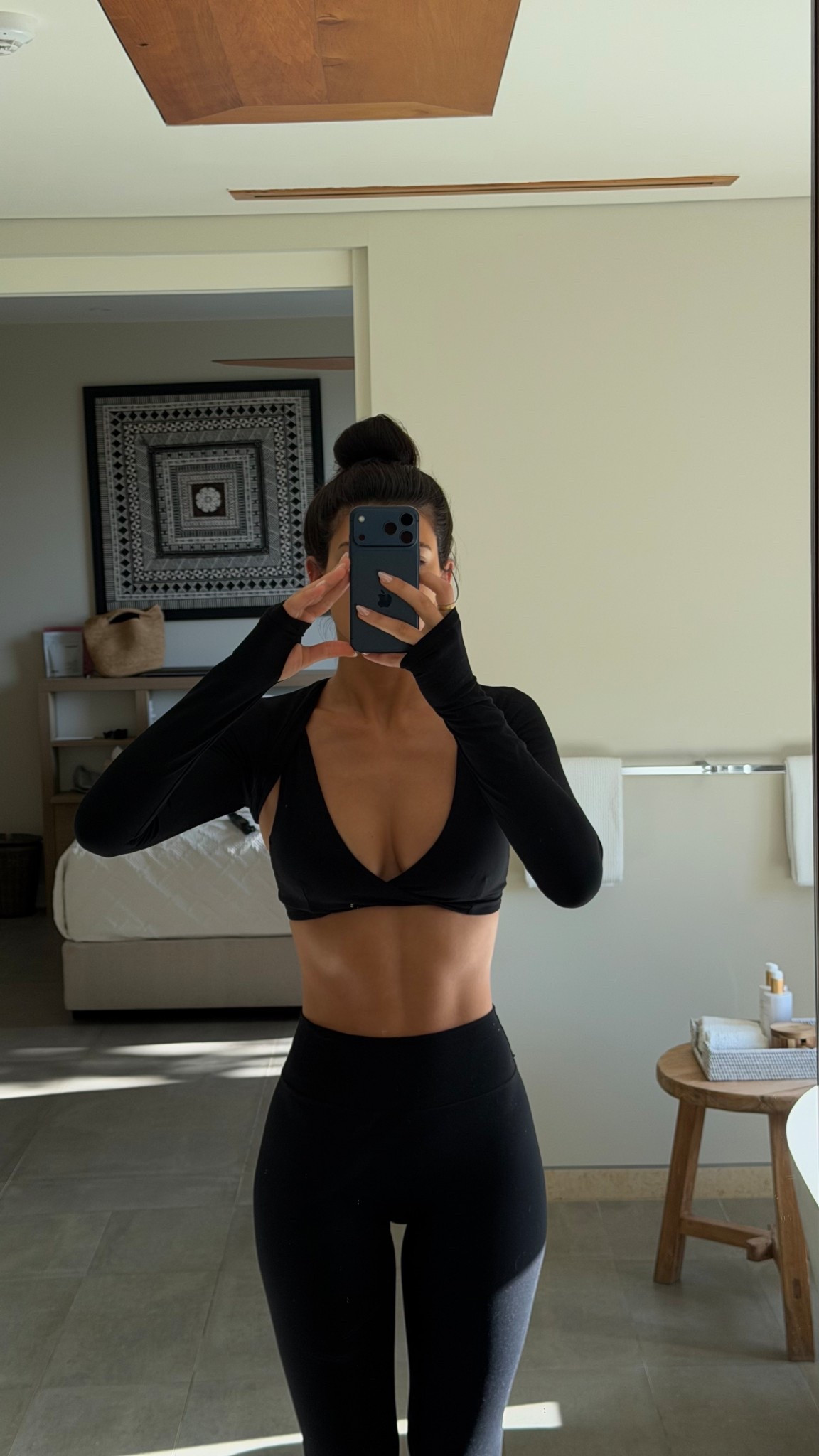 Medium in all ; manana20 for 20% off 