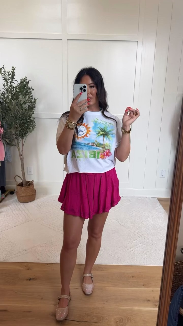 This romper is back on sale! 💙 You all loved it, and I own it in several colors. I added this cute tee for another look. Grab yours while it's still on sale!