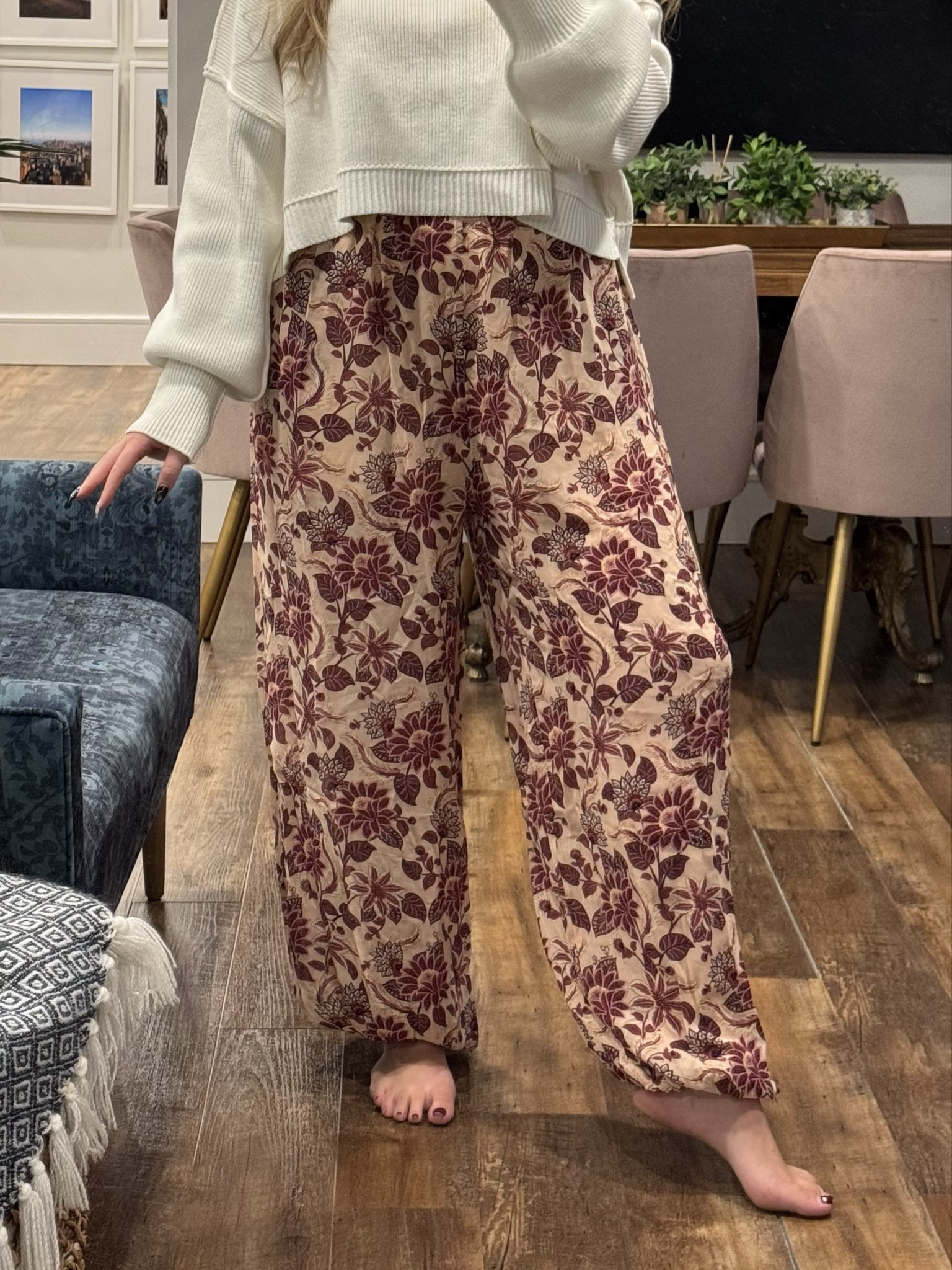 Purple floral print balloon pants, wearing a large. Elastic around the ankles, elastic waist back & zipper on side. Boho & so cute! 

 #LTKSeasonal #LTKMidsize #LTKStyleTip