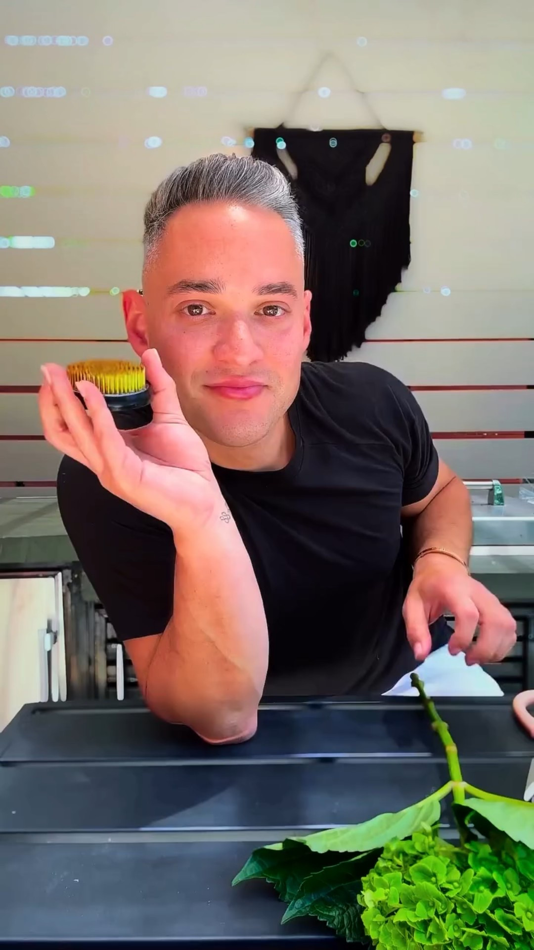 For your viewing pleasure 🌺 

🙏🏼 Also, comment FLOWER to shop the flower frog and vase! 

Summer days and flower bouquets… that makes for a good combination. 

#summervibes☀️ #flowerstagram #floralarrangement #findmehere #interiorwarrior #interiordesign #homedecor

#LTKHome #LTKStyleTip #LTKFindsUnder50