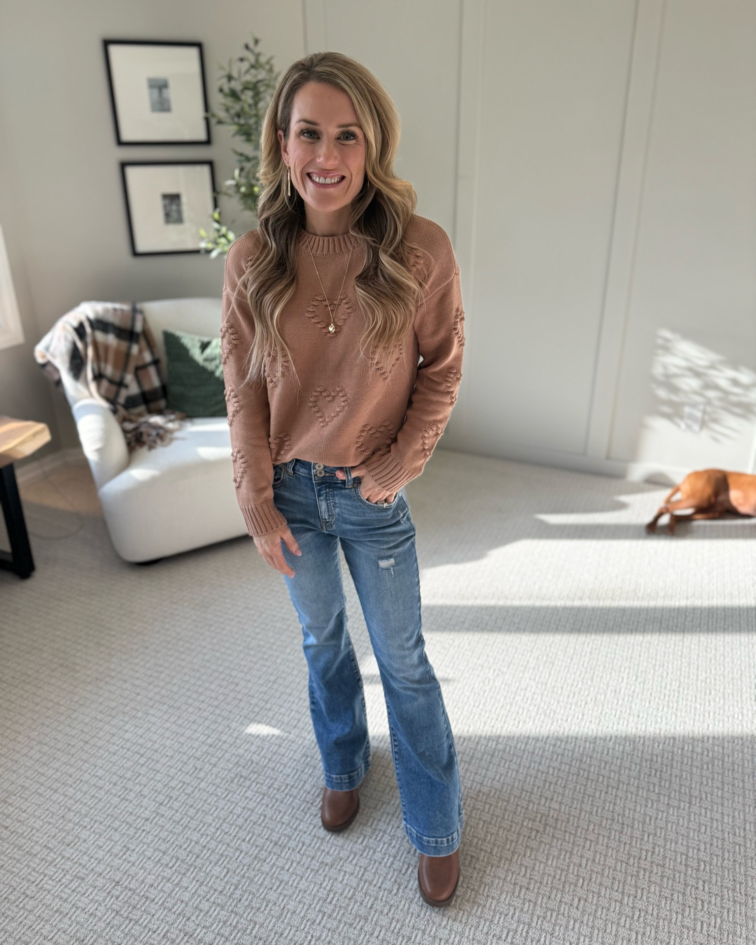 Valentine’s Day outfits

Maurices fashion  mom outfit  red sweater  jeans  galentine’s day outfit  winter outfit  belt bag  winter fashion

#LTKFindsUnder50 #LTKStyleTip #LTKSeasonal