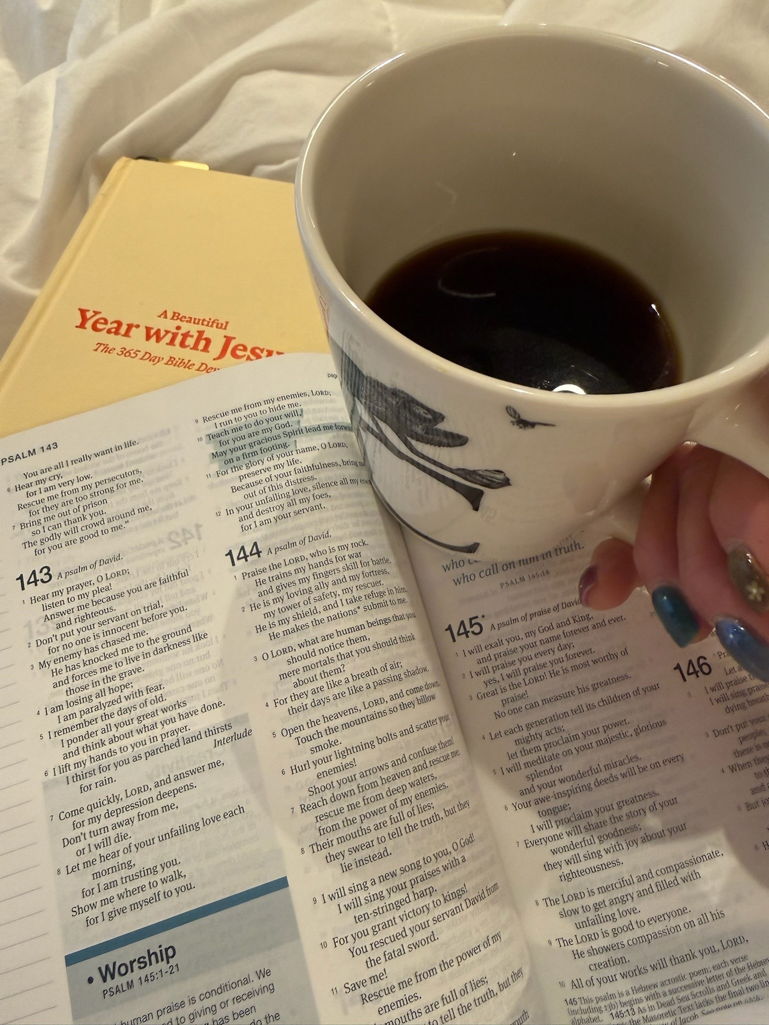 Bible and other favorites I use every morning to reset 🤍



Bible, faith, Amazon finds, morning reset, routine, GRWM, morning routinee

#LTKdayinmylife #LTKgrwm #LTKmorningroutine