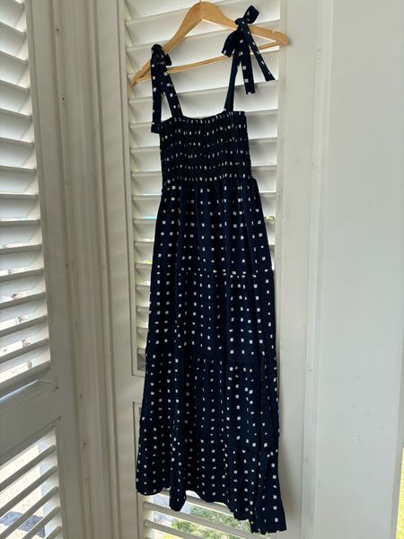 ✨Heres a cute Amazon find for you! ✨
TUCKERNUCK TASTE ==> 
AMAZON BUDGET 

💙 navy & white sundress  
💙 smocked bodice and shoulder tie detail 
💙 also comes in pink & red

#LTKstyletip #LTKfindsunder50