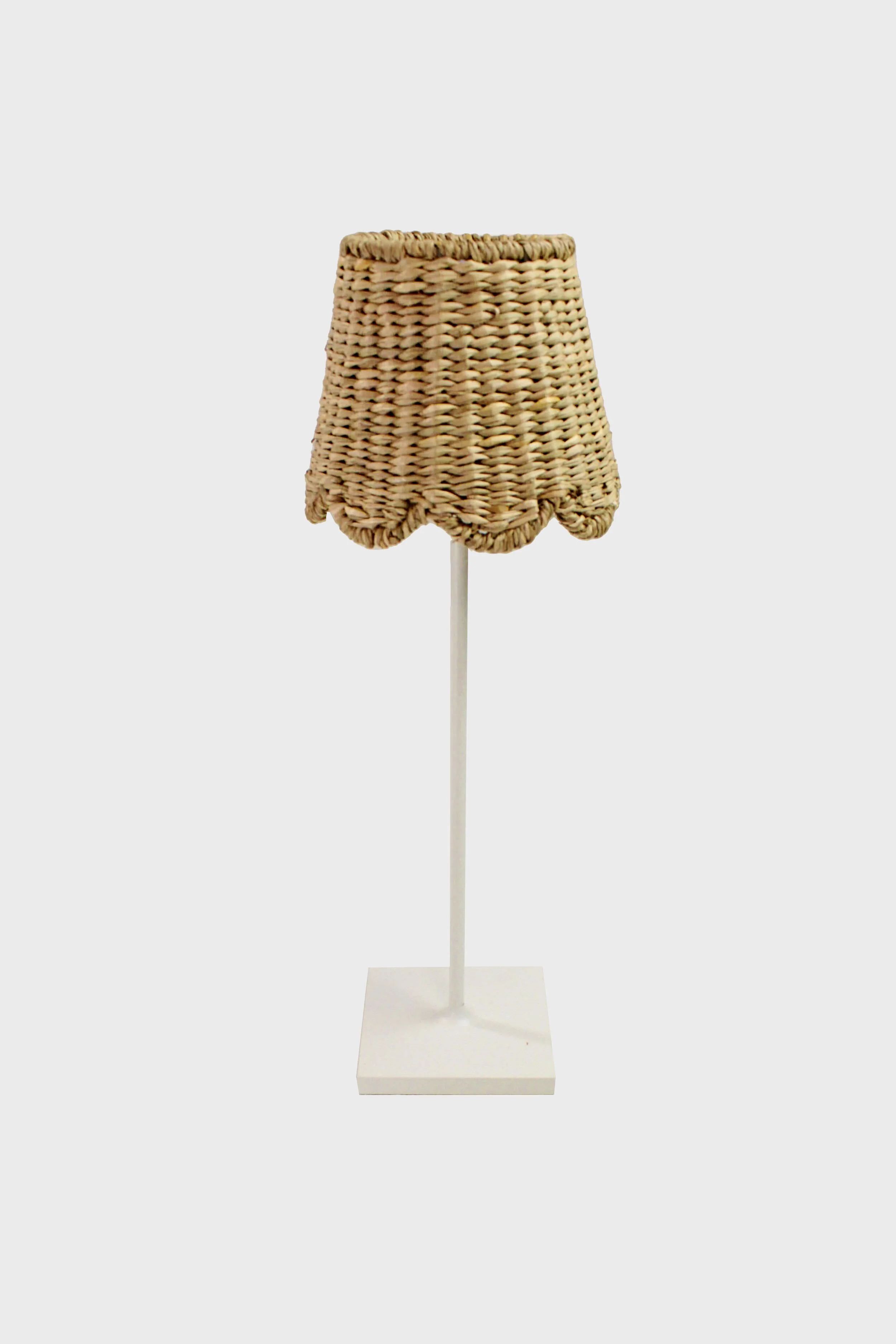 Natural Scalloped Seagrass Zafferano Lampshade | Tuckernuck (US)