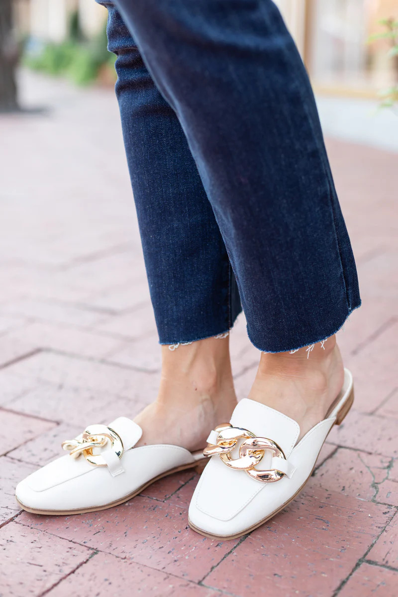 Chelsea Mule | Avara