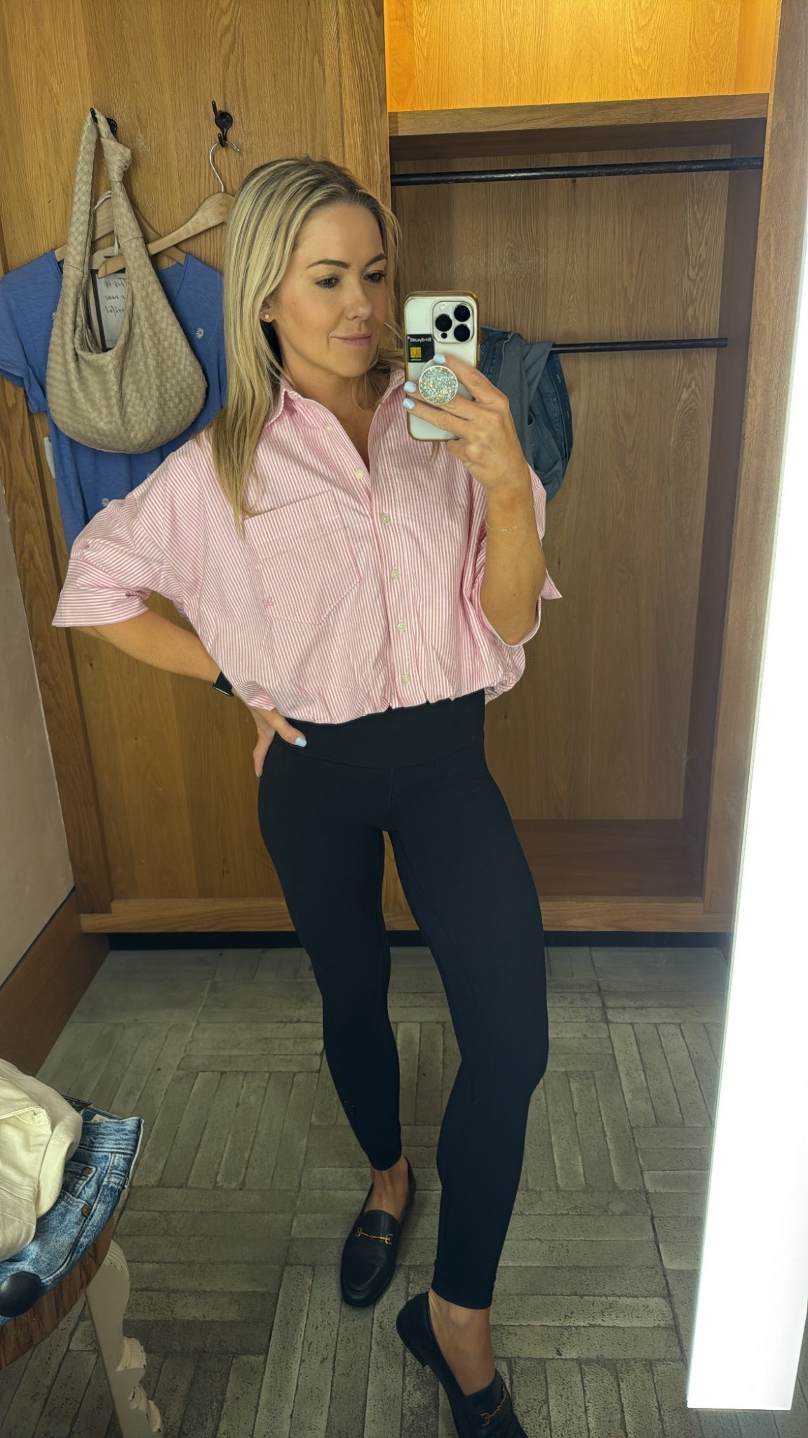 Looove this cropped shirt!! Wearing XS 
I’m 5’3 | 120lbs

#LTKmomlife #LTKPetite #LTKootd