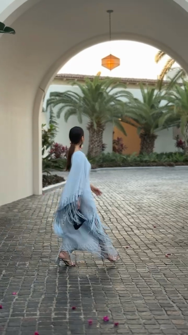 Blue fringed maxi moment for dinner! My purse is vintage so linked similar! 

#LTKTravel #LTKootd #LTKmomlife