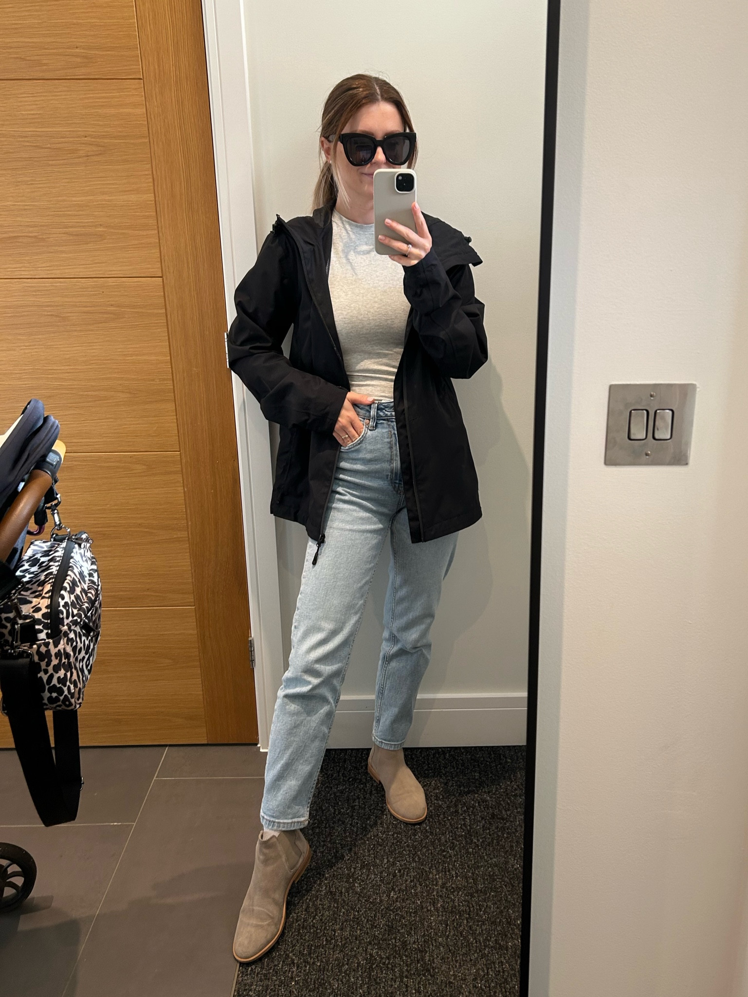 Simple minimal mom outfit 

#LTKautumn #LTKuk #LTKeurope