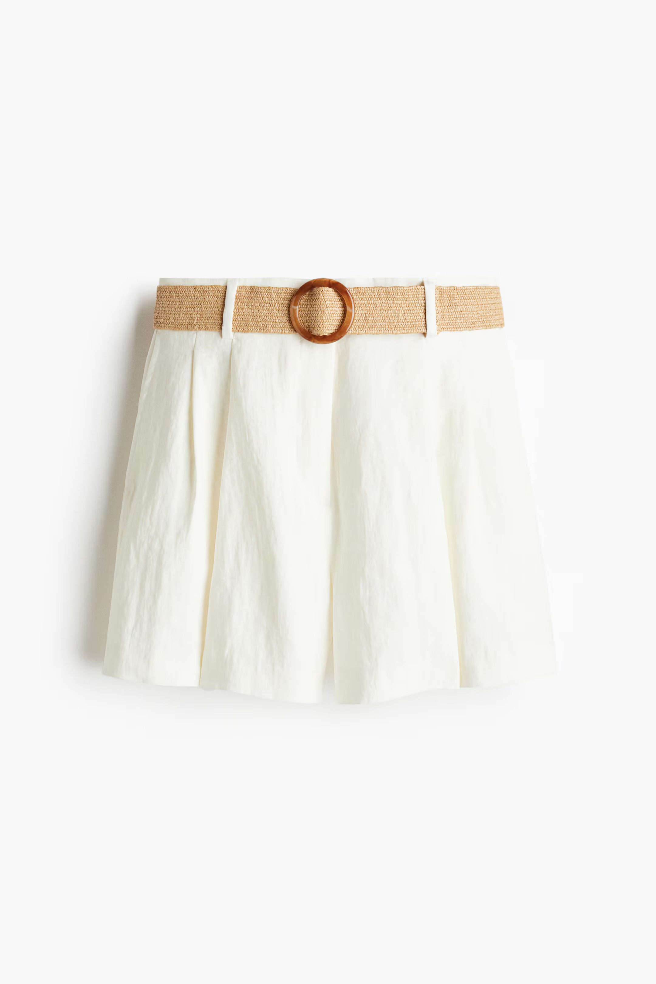 Belted shorts | H&M (UK, MY, IN, SG, PH, TW, HK)