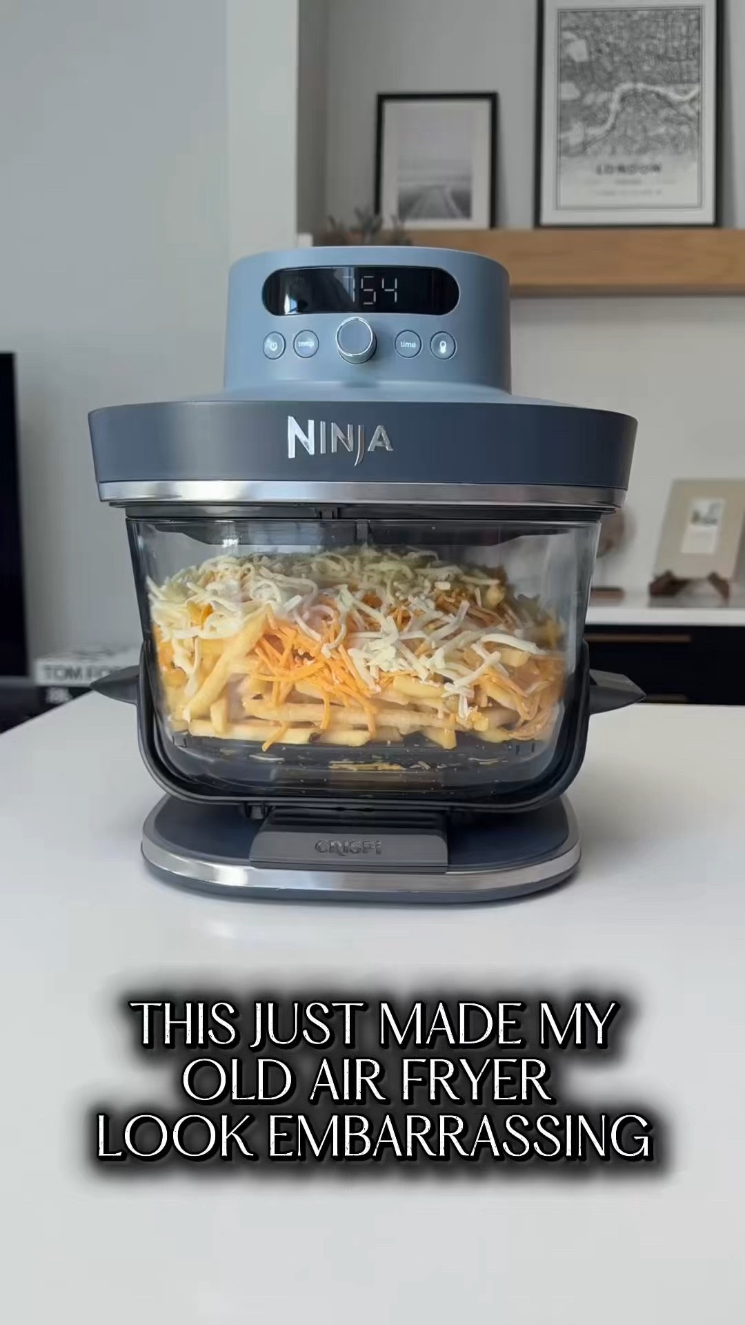 Say KITCHEN HACK and I’ll send you all the links 👩🏻‍🍳

okay but why is this air fryer actually prettier than half the appliances in my kitchen 😭🤍 The girlies who love aesthetic kitchen finds are going to be obsessed with this one.

#amazonfinds #kitchengadgets #airfryer #homefinds #forthegirlies