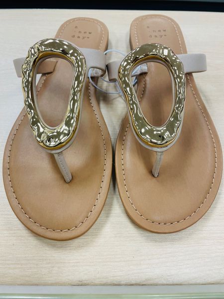 Target sandals



#LTKFindsUnder50 #LTKStyleTip #LTKShoeCrush