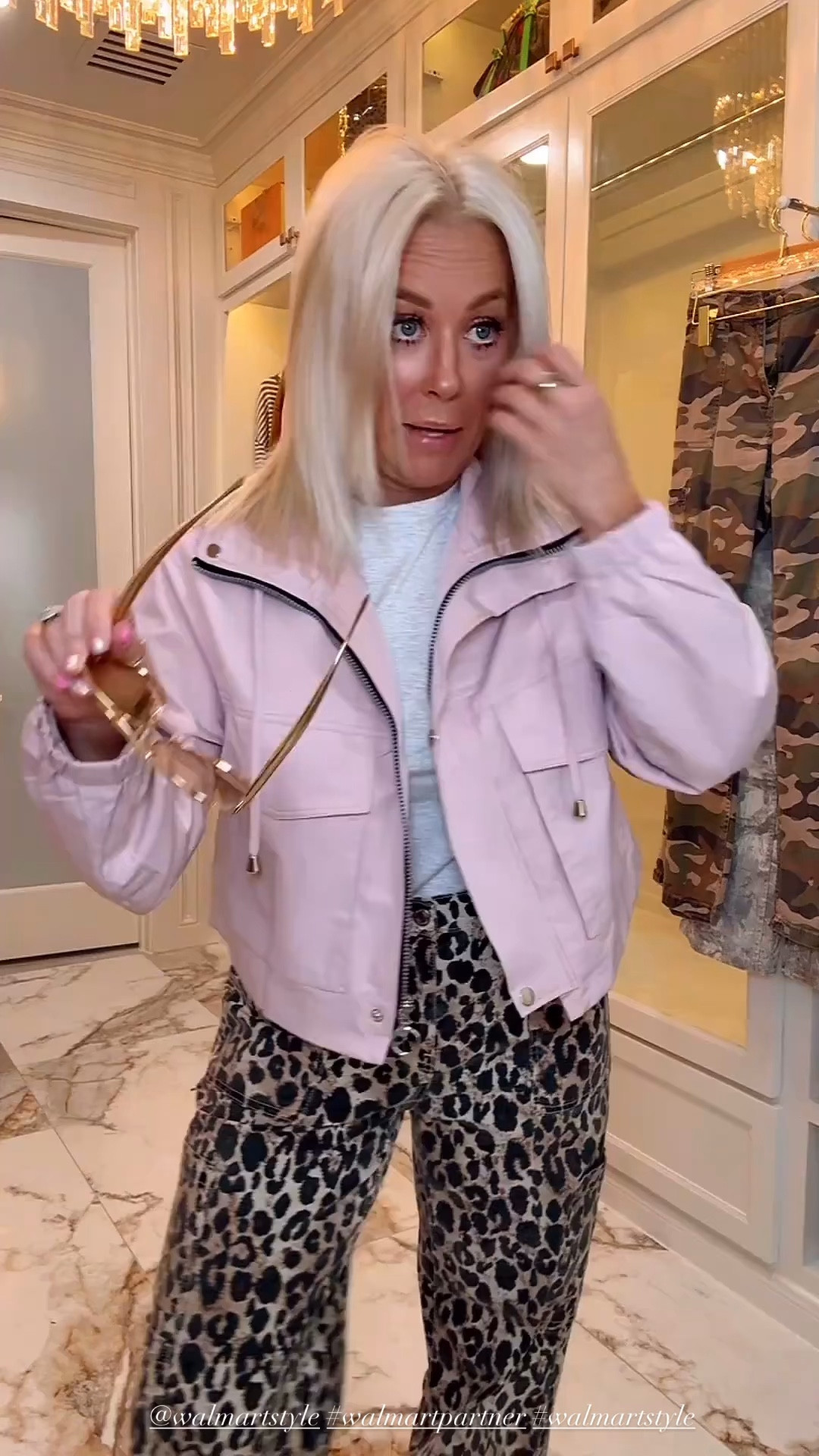 Th best cargo pants for only $16!!!

@walmartstyle #walmartpartner #walmartstyle 