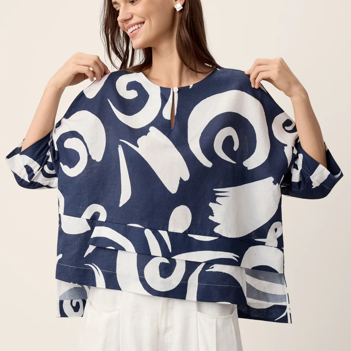 Linen Layered Asymmetric Top NOREEN | LINTICO