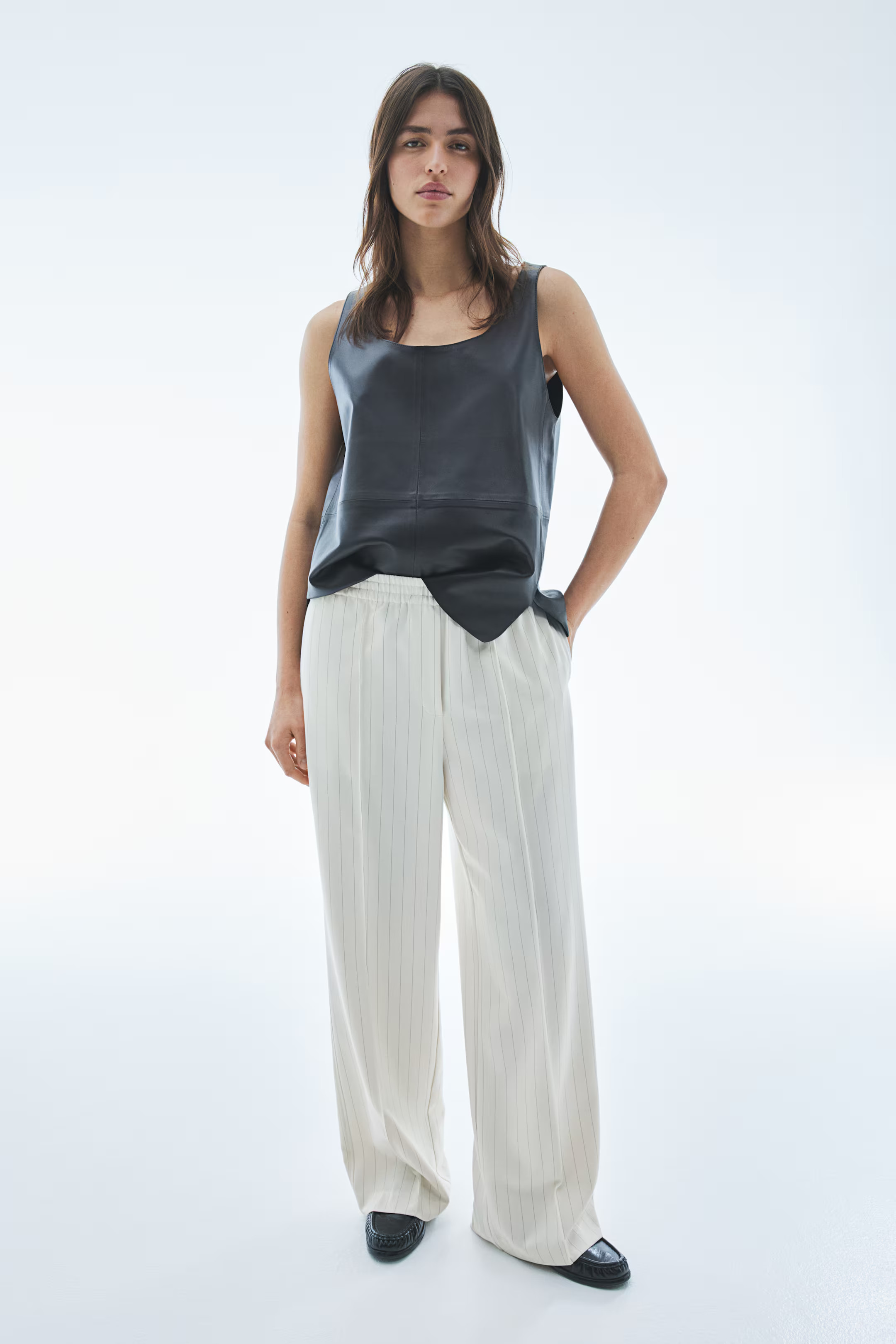 Wide crease-detail trousers | H&M (UK, MY, IN, SG, PH, TW, HK)