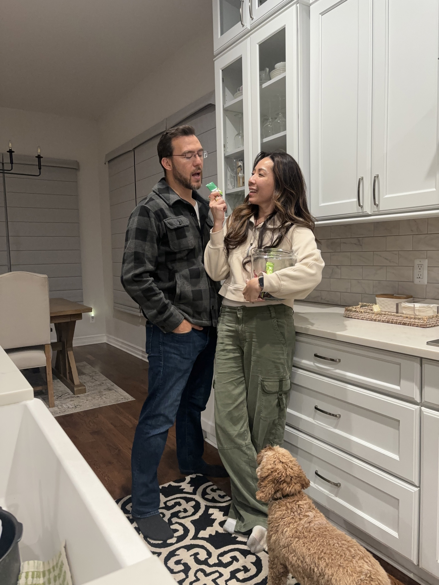 #ad There’s been plenty of time he’s gotten the last treat. But, not this time with my @airheadscandy from @target. At least I know how to share.😉 

#airheads #target #airheadshavemorefun 
#targetpartner
