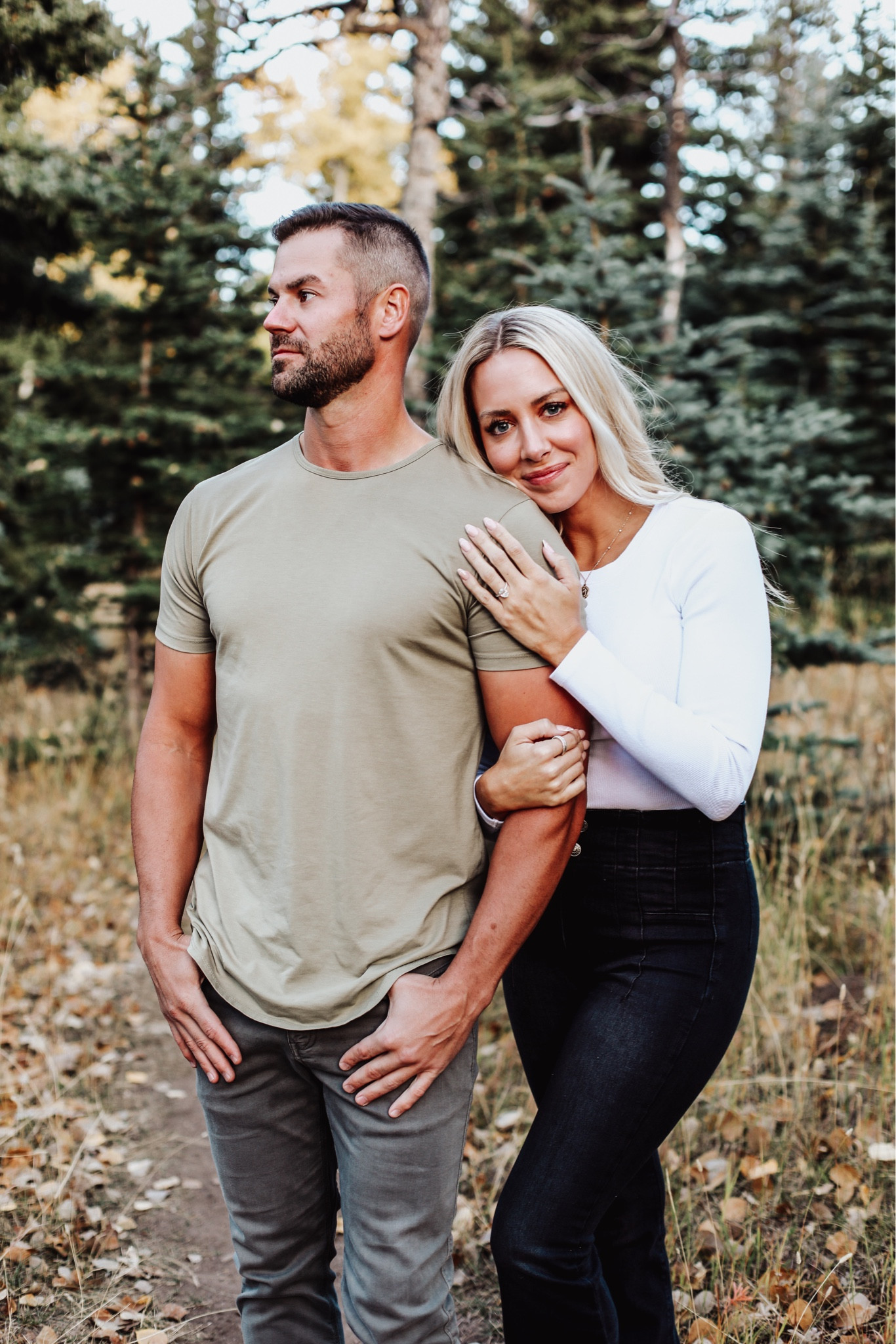 FAMILY PHOTOS #engagement #fall #colorado

#LTKfamily #LTKstyletip #LTKunder100