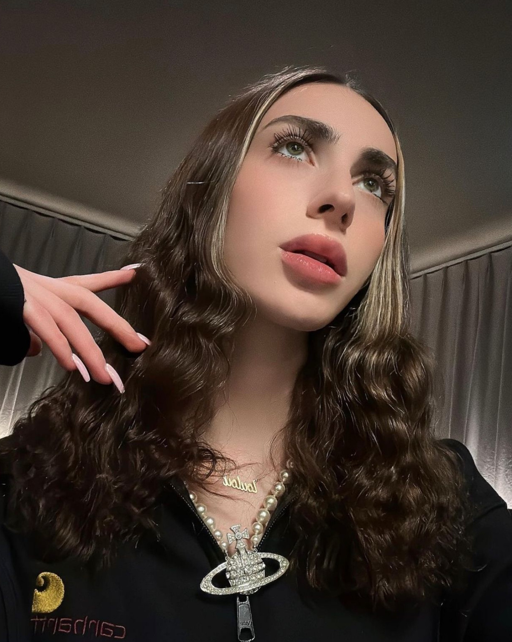 Carhartt wiip, half zip sweater, black hoodie, Vivienne, Westwood pearl necklace, L’Oreal telescopic mascara


#LTKSeasonal #LTKeurope #LTKstyletip