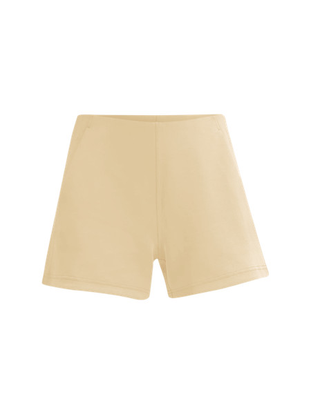 Softstreme Kick-Flare Mid-Rise Short 4" | Lululemon (US)