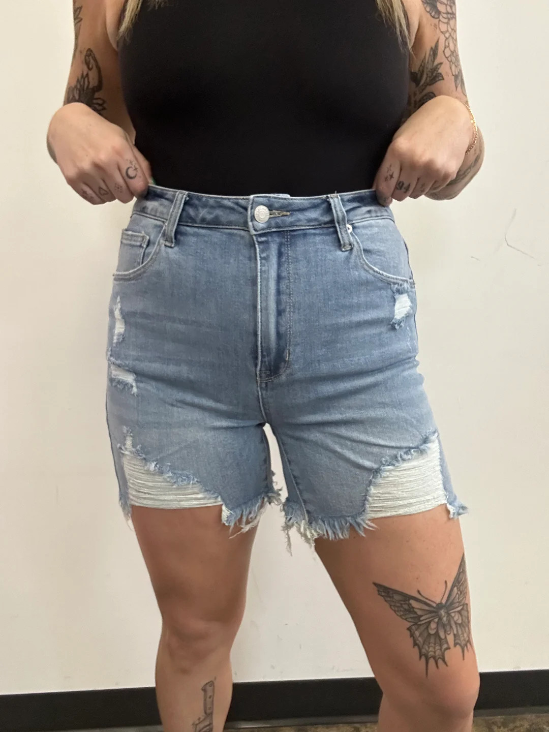 Katie Risen Boyfriend Shorts | Willow Boutique