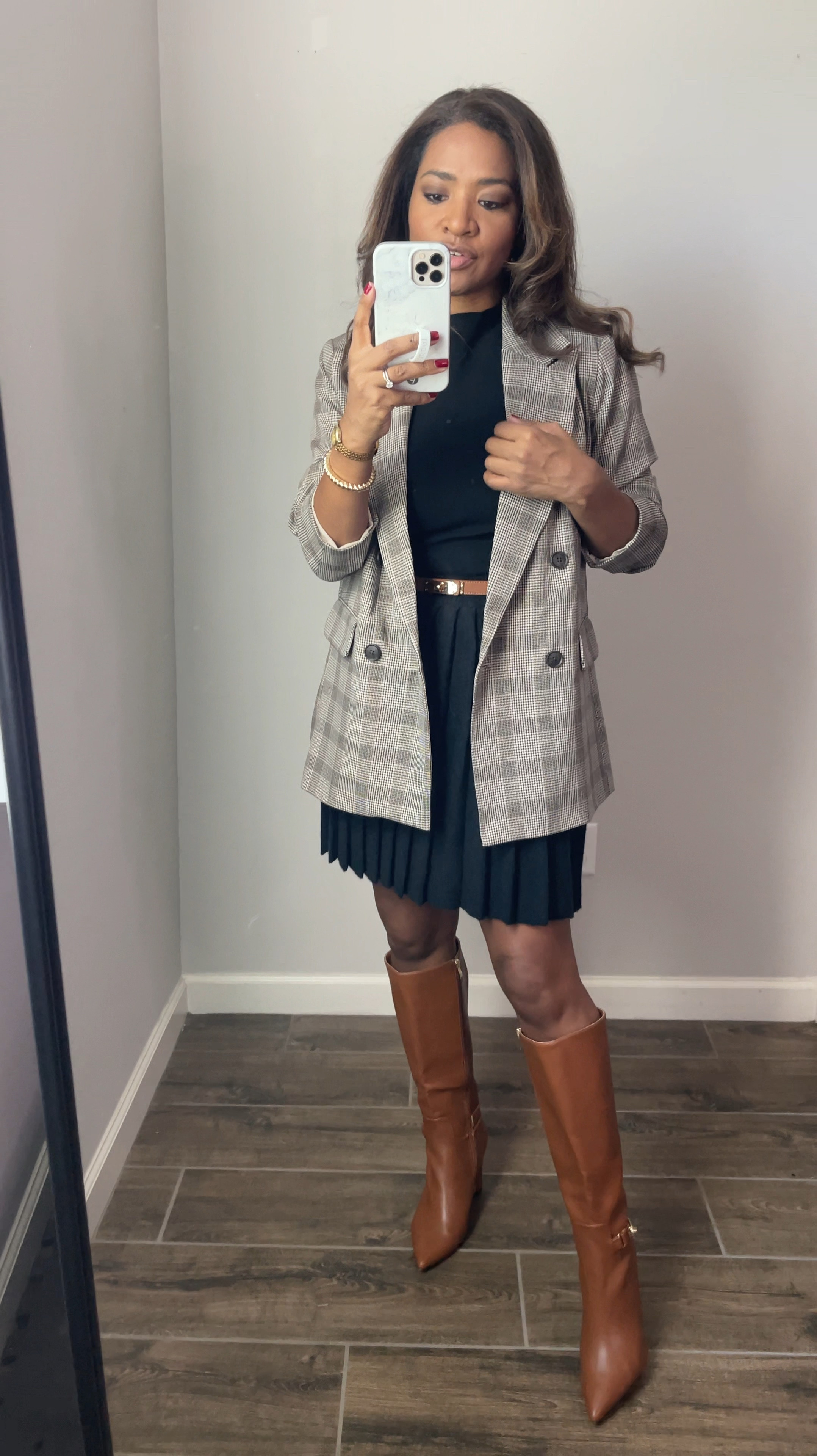 Love this blazer but I would size down one size as it’s oversized. I have it in a size small 

#LTKFindsUnder100 #LTKStyleTip #LTKFindsUnder50