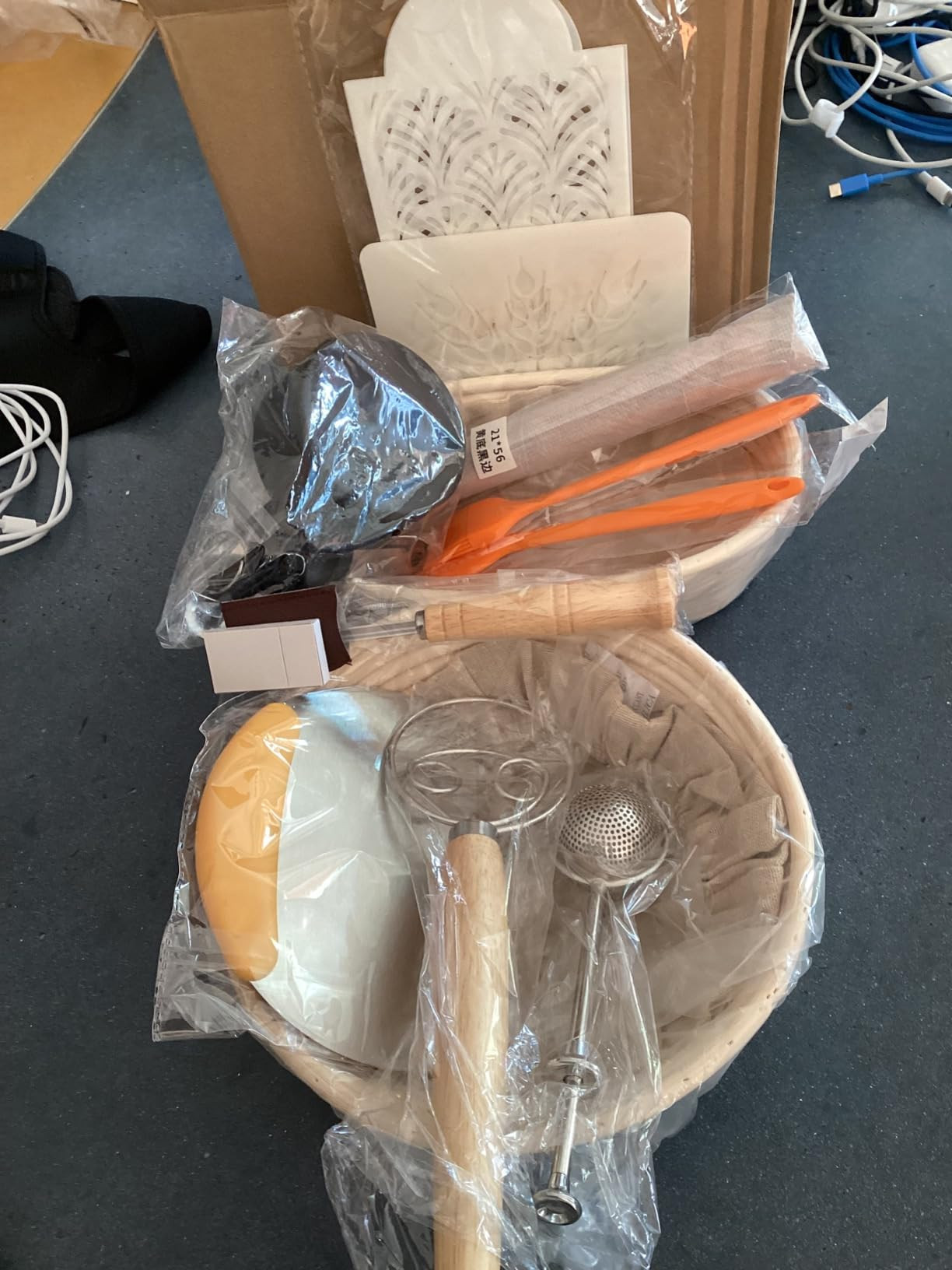 Banneton Bread Proofing Basket, Round 9 Inch Sourdough Starter Kit, Sourdough Bread Baking Suppli... | Amazon (US)