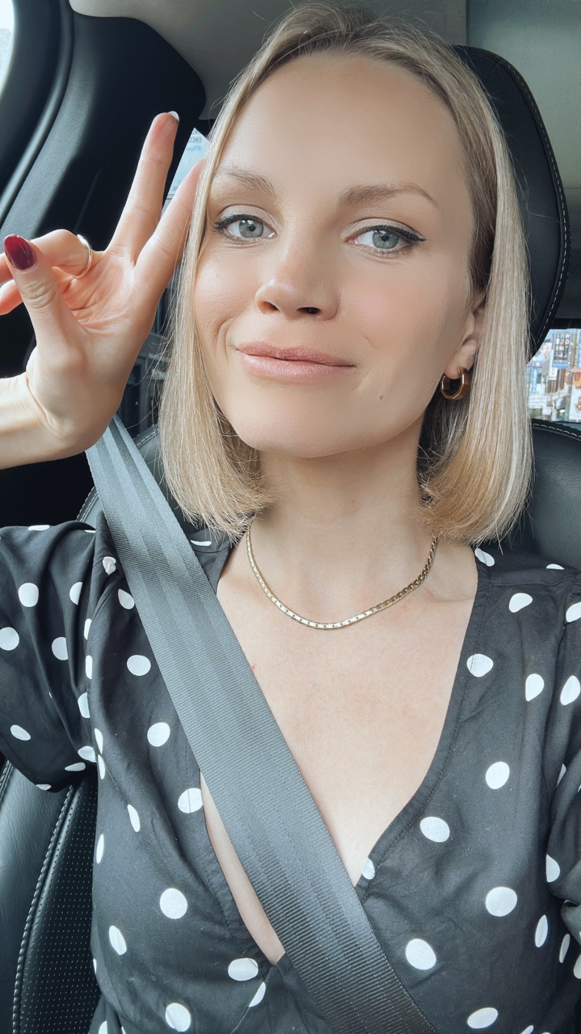 My everyday makeup look! Shop my favorite products with the Sephora sale 🤍

beauty | makeup | sephora sale