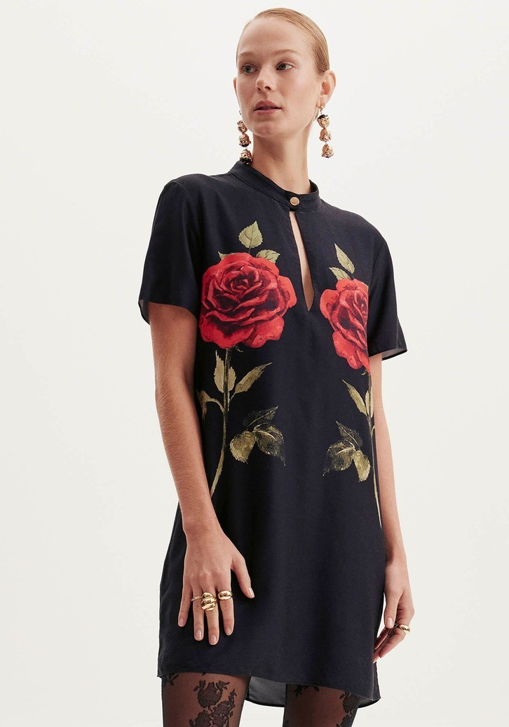 Vestido Preto Lança Perfume Manga Curta Estampa.#vestido #modafeminino #look #mulheres #estilo #empreendedorismo #lançaperfume 

#LTKsalealert #LTKbeauty #LTKbrasil