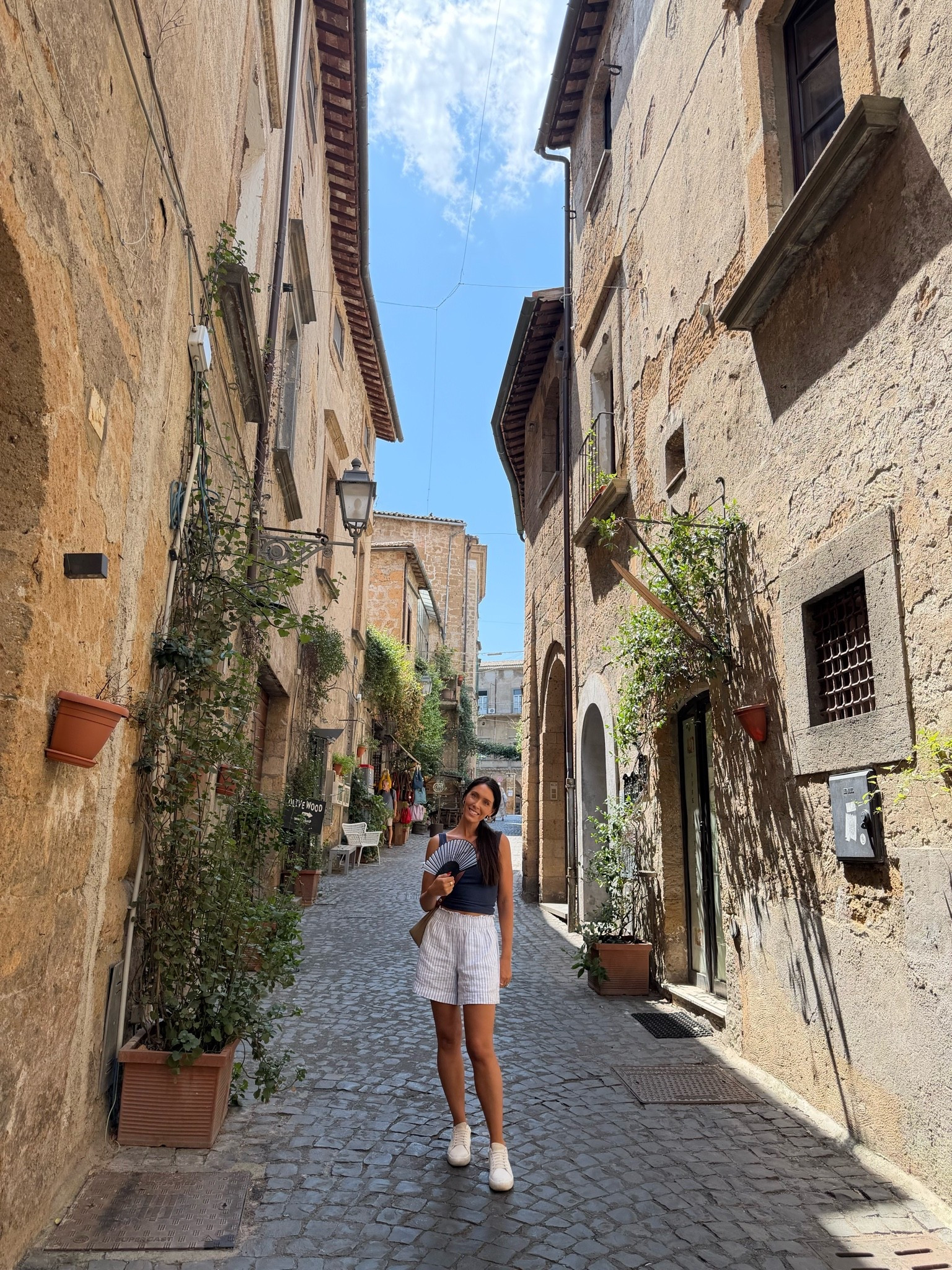 We stopped in Orvieto on the way to Florence… such a beautiful small town🤩✨

Wearing an XS in both my top and shorts!!

#LTKdayinmylife #LTKootd #LTKTravel