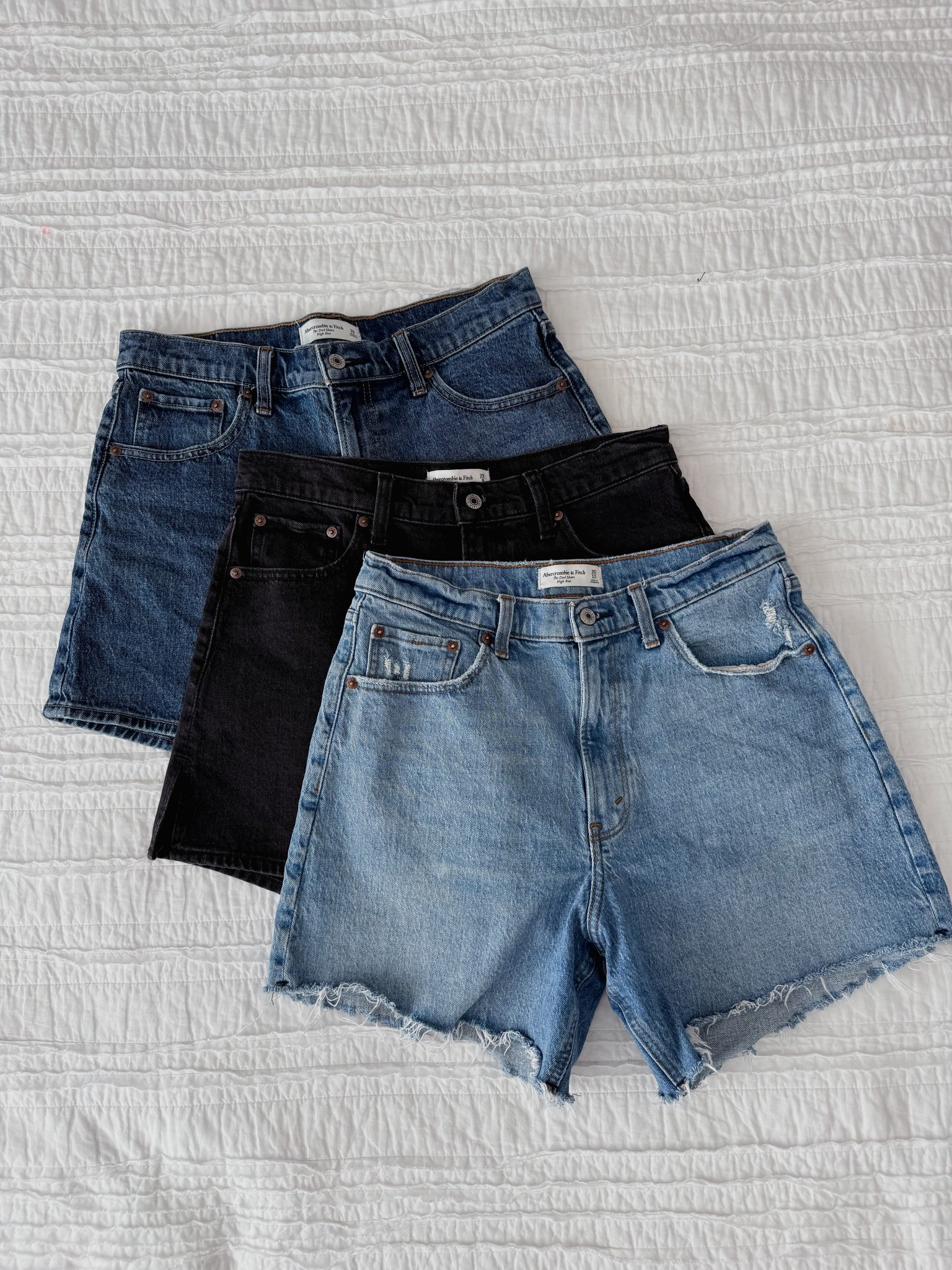 My favorite denim shorts 20% off with code AF20

Spring outfits
Abercrombie 
Dad shorts


#LTKgrwm #LTKootd #LTKSaleAlert