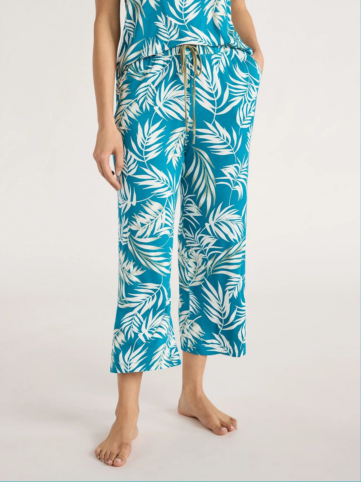 Joyspun Women's Cropped Knit Sleep Pants, Sizes S to 3X | Walmart (US)