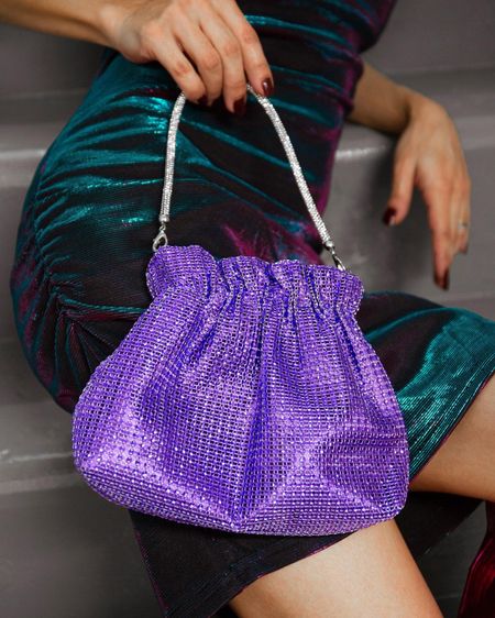 Date night ready 💜
#eveningbag #purplesequins #purplepurse 

#LTKitbag #LTKFind #LTKunder50