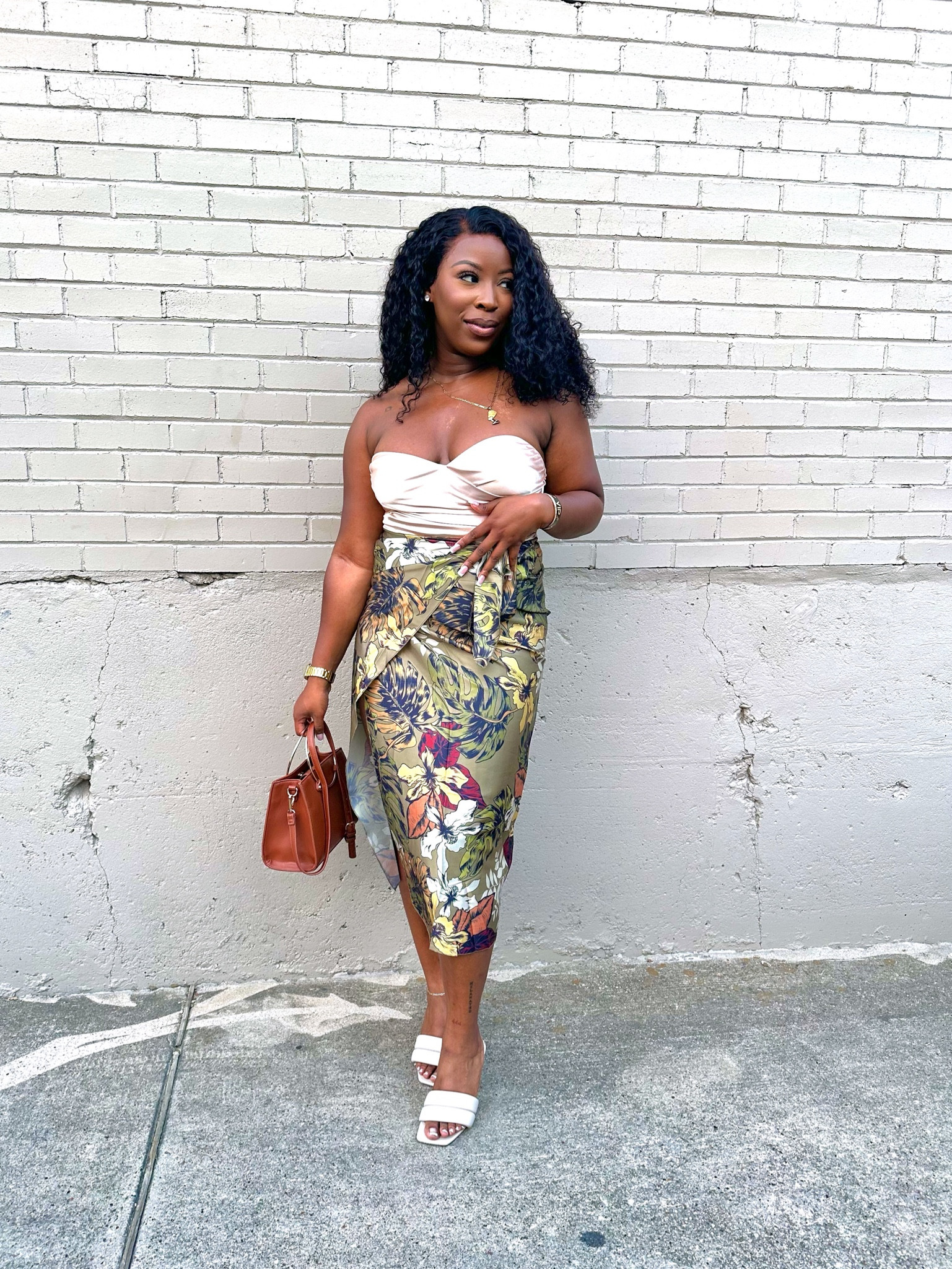 Cute and simple 

#LTKmidsize #LTKcurves #LTKbeauty