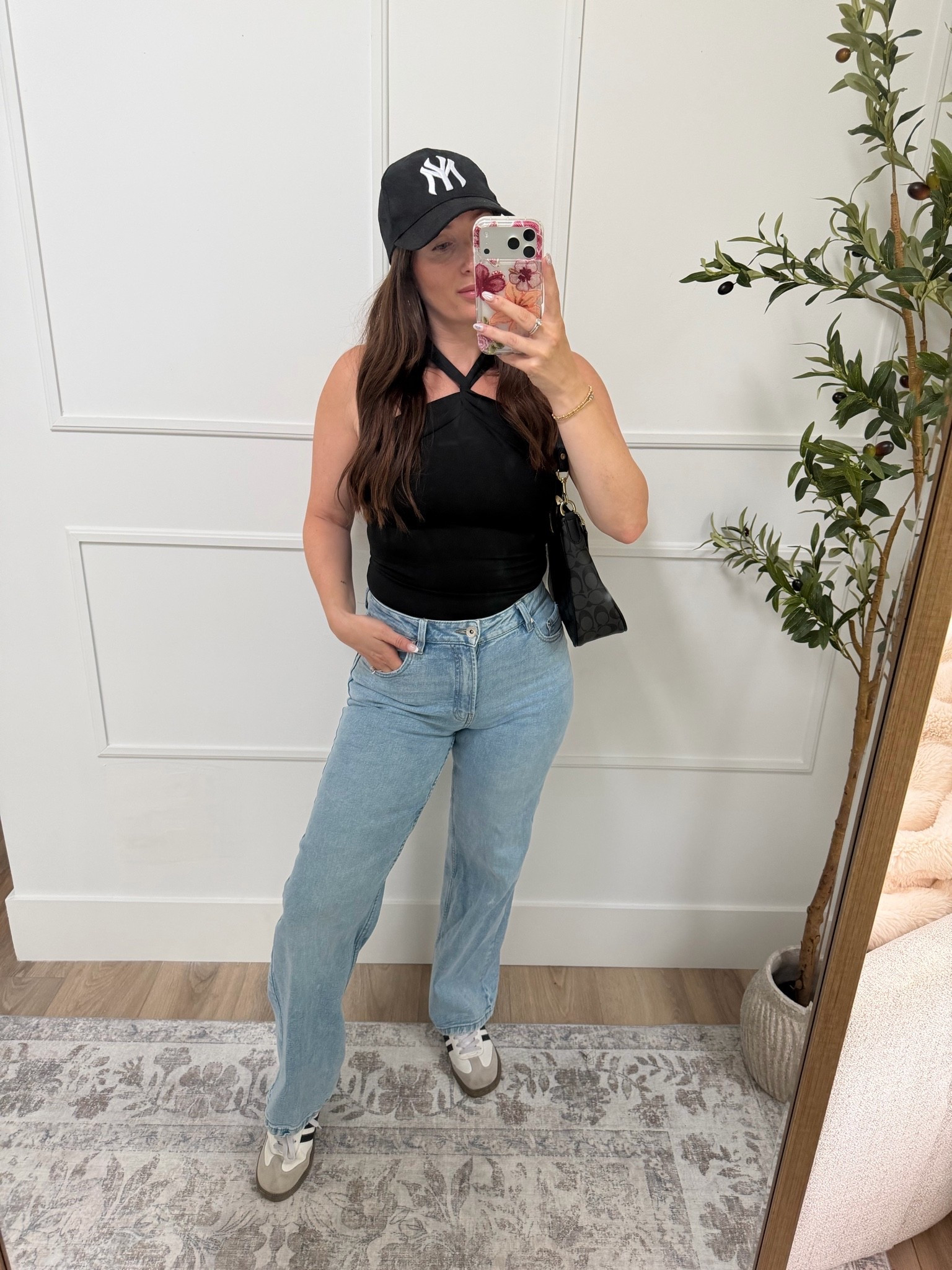 Sporty Date Night OOTD

#LTKsummer #LTKdatenight #LTKjeans