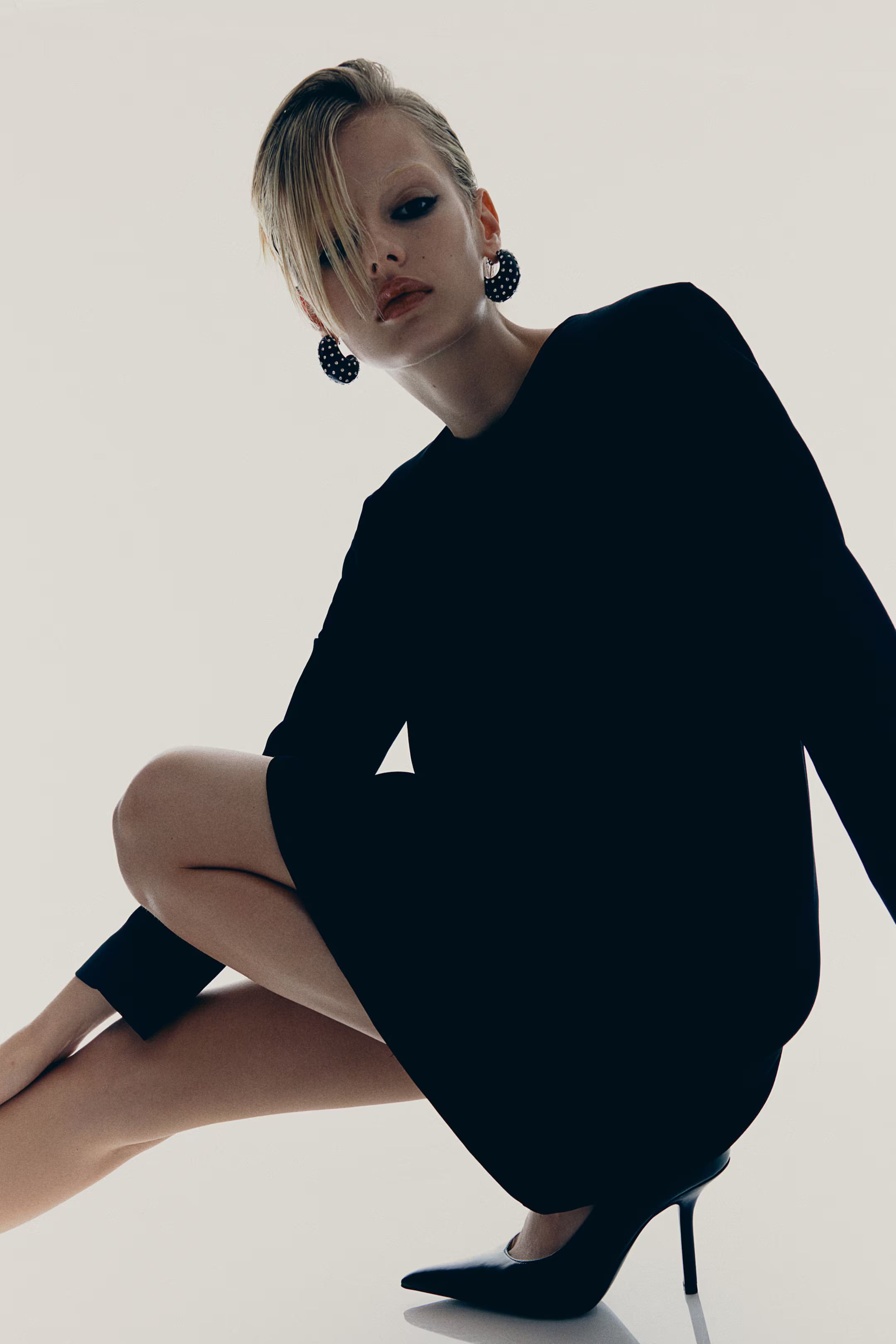 Abito con spalle imbottite - Nero - DONNA | H&M IT | H&M (FR, IT, ES, PT, BE)