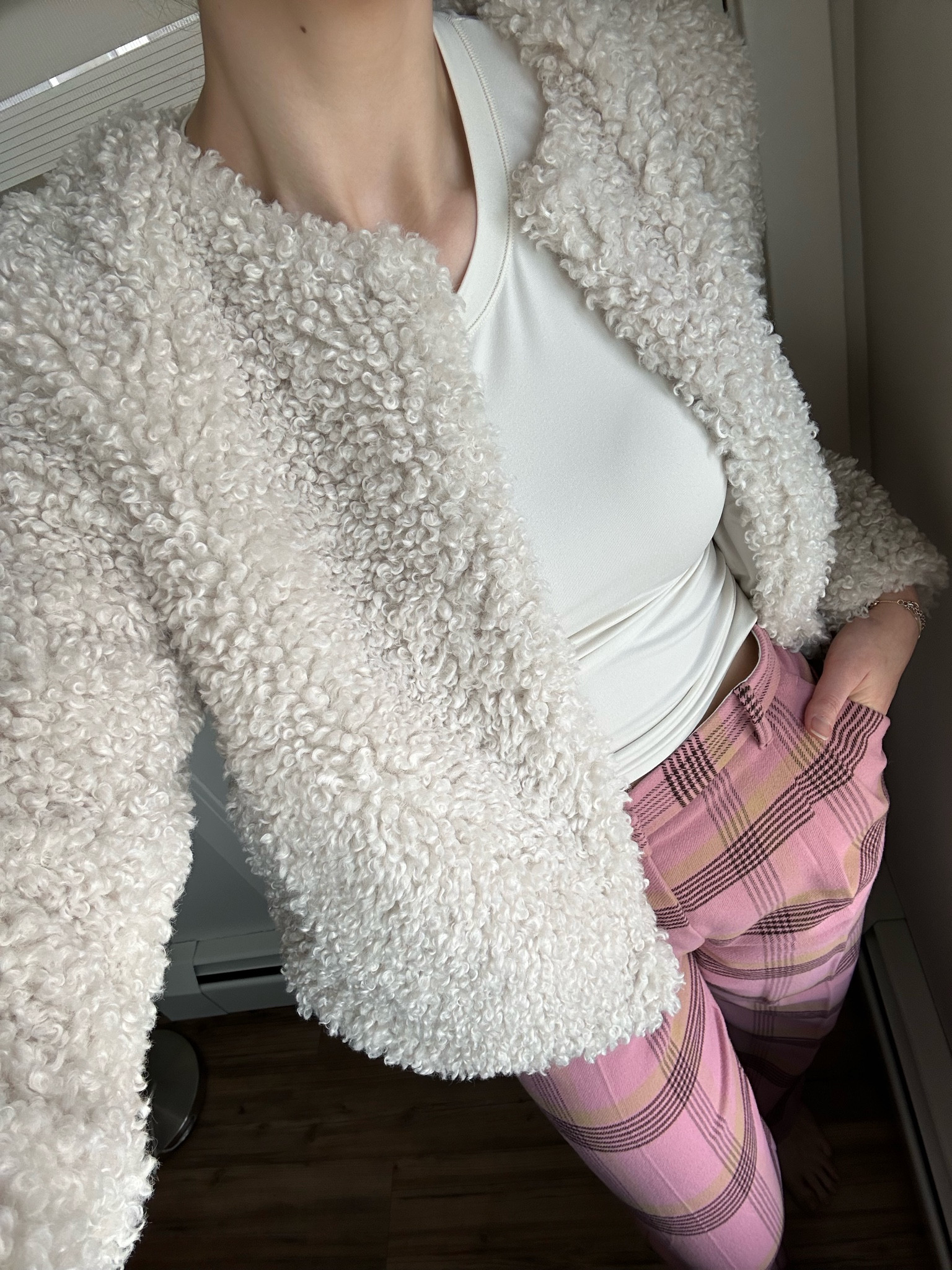 A cute spring outfit idea for when the weather is still chilly throughout the day but you want a pop of colour! 💕

Spring outfit, spring outfit ideas, outfit ideas, pink outfit, neutral outfit, outfit inspiration, style inspiration, fashion inspiration, daily outfit, what to wear, what I wore


#LTKSeasonal #LTKfindsunder50 #LTKstyletip