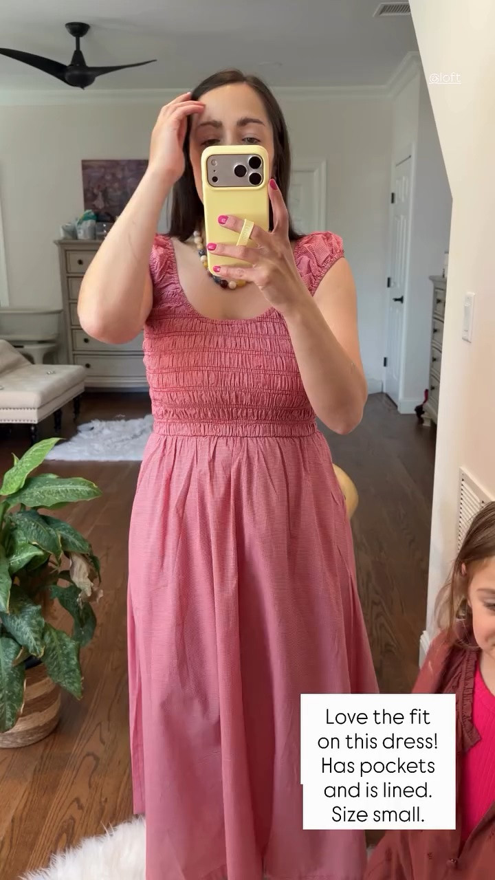 Love the fit on this dress! Has pockets and is lined. Size small.  @loft