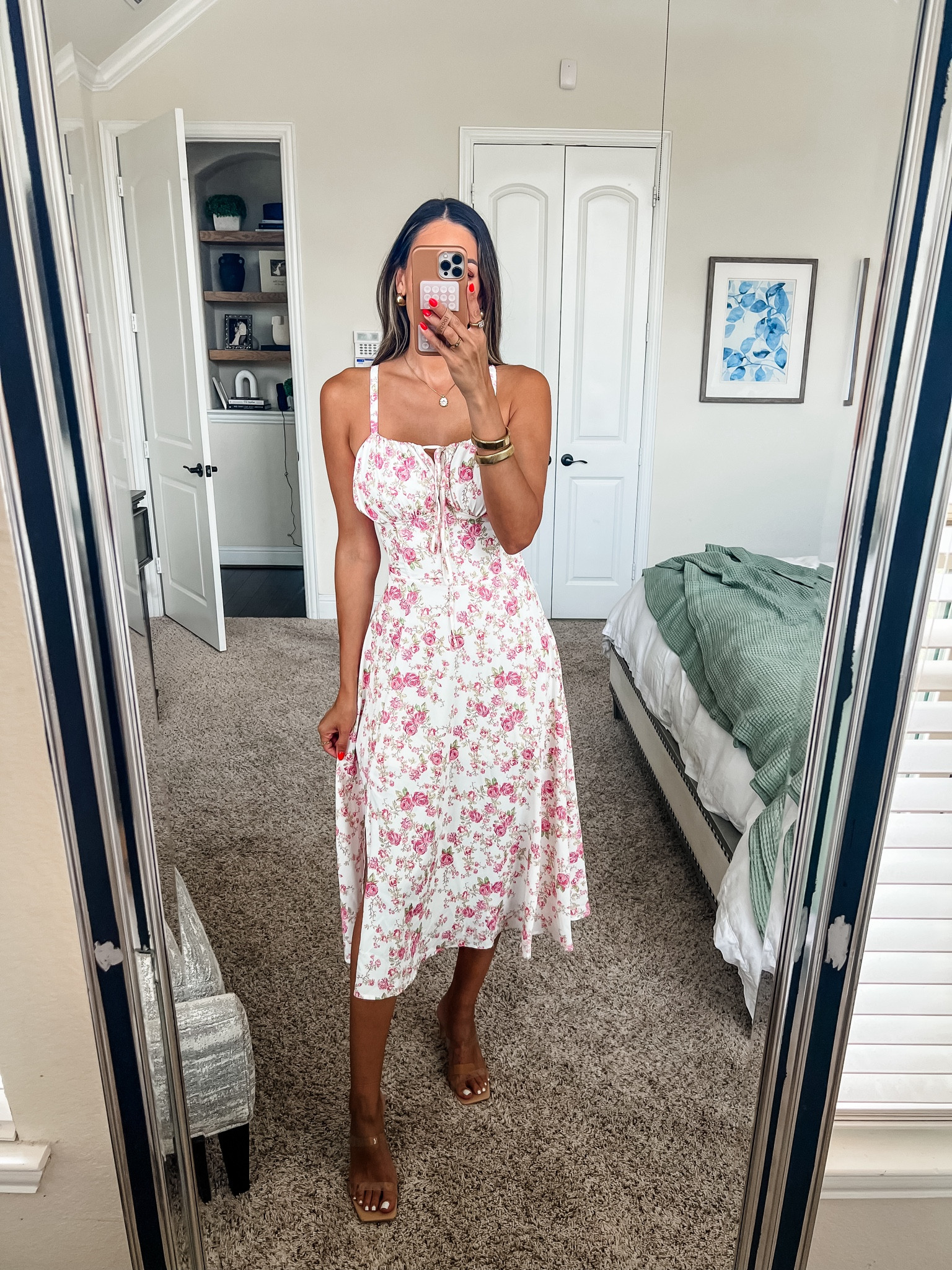 Small dress 

#LTKstyletip #LTKfindsunder50