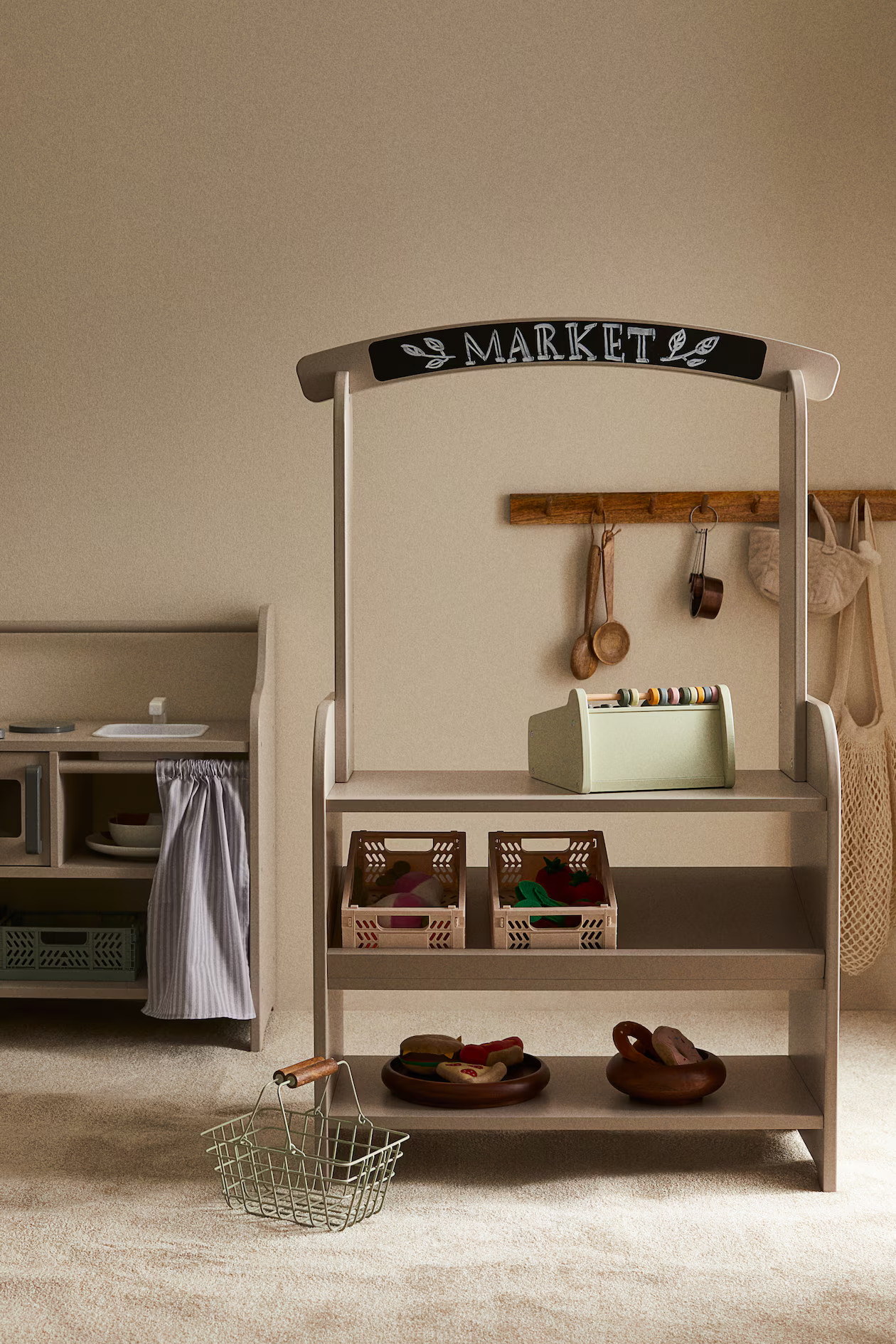 Children's Play Farmer's Market Stall | H&M (US + CA)