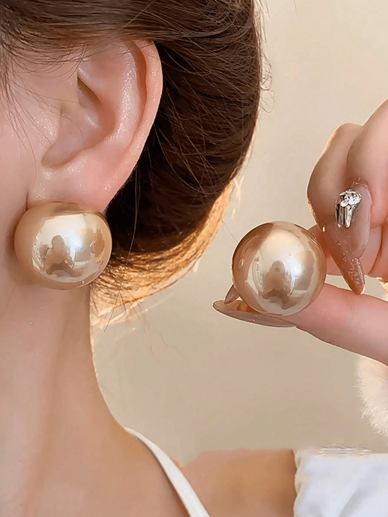 1pair Fashionable Large Faux Pearl Stud Earrings, 2/3 Round Earrings Made Of Faux Pearl Material,... | SHEIN