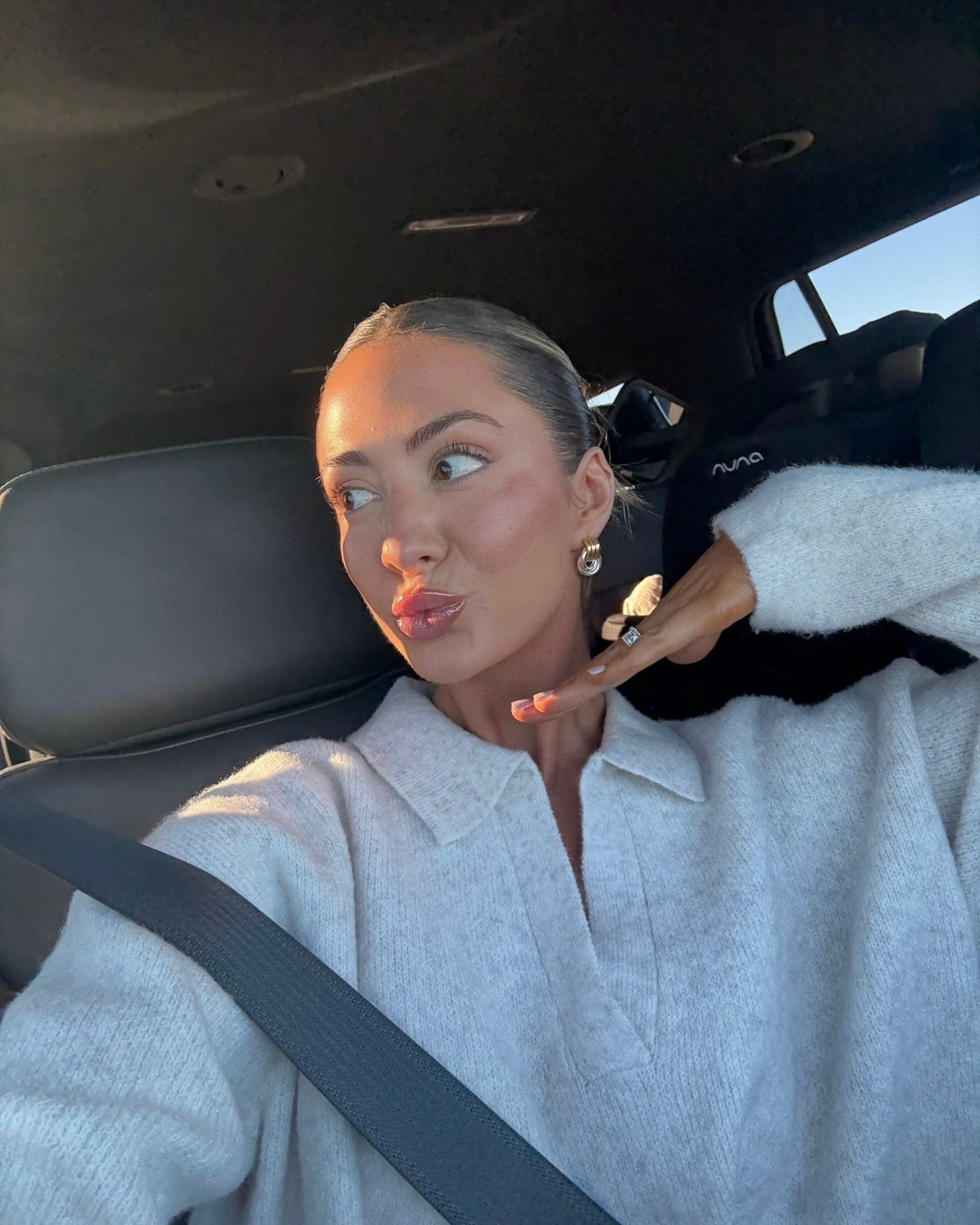 Sweater under $50! Wearing a large!

#LTKootd #LTKmomlife #LTKFindsUnder50