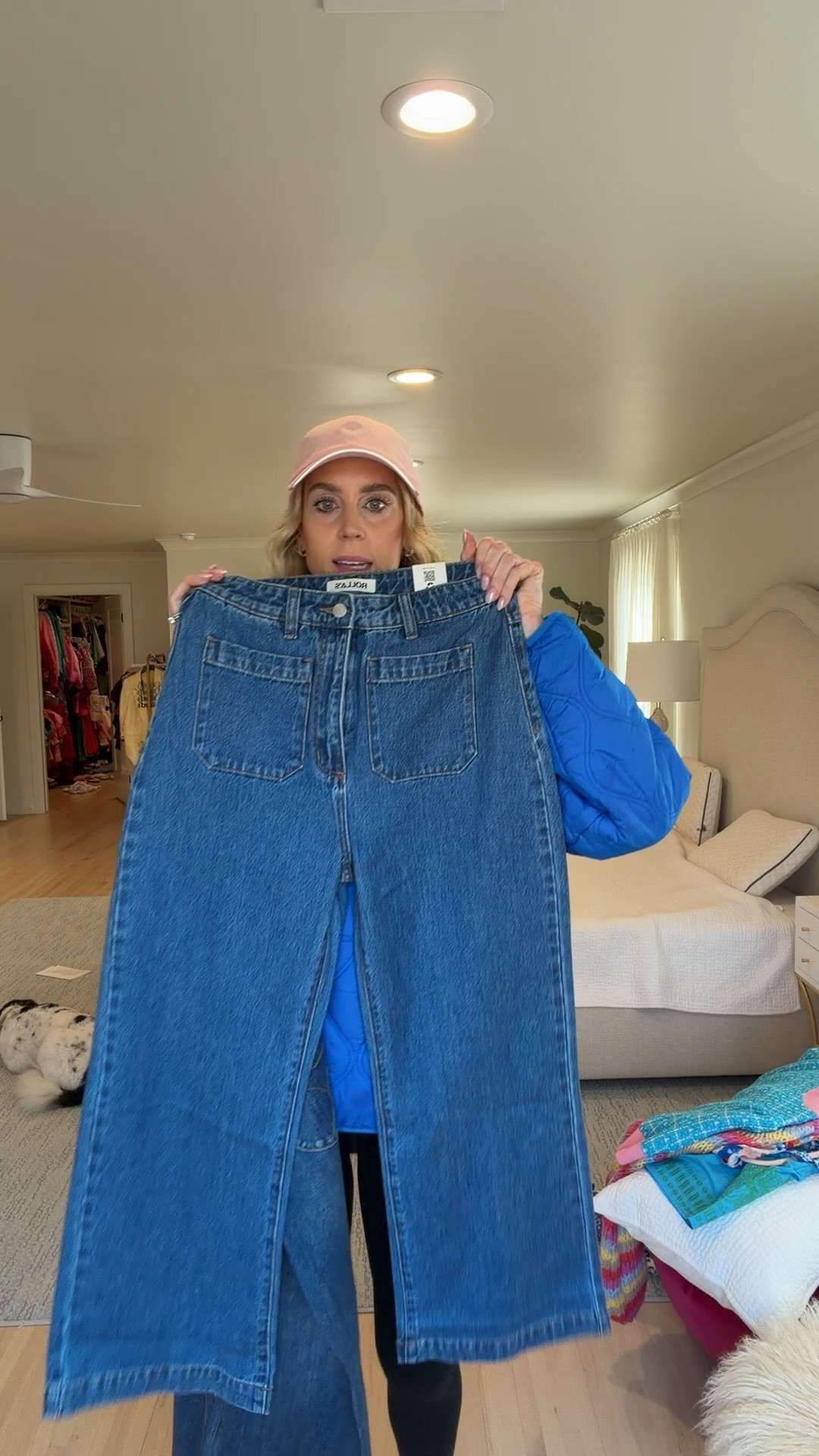 New @shopavara denim! They have Rolla’s now, and they are so good! Sound on for sizing! 