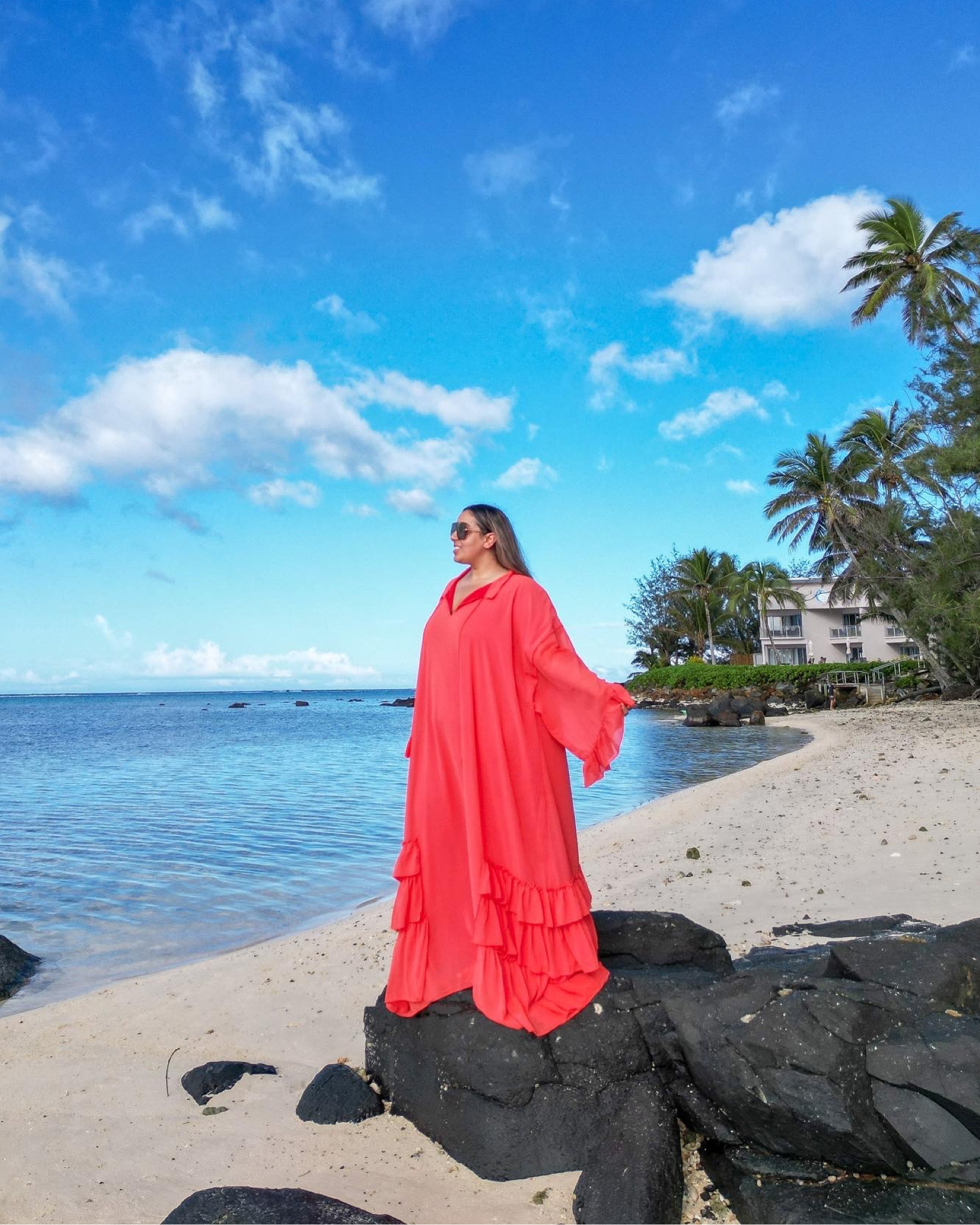 Definitely size down 2 sizes 

#LTKstyletip #LTKcurves #LTKtravel