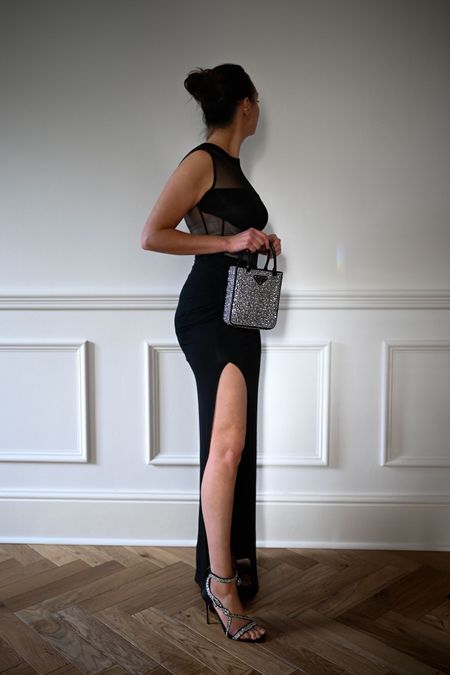 Prada Bag, Nensi Dojaka Dress, Alexander McQueen Sandals 

#LTKSeasonal #LTKeurope #LTKitbag