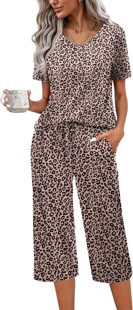 Ekouaer Womens Pajama Set 2 Piece Cotton Pj Short Sleeve Sleepwear Top with Capri Pants Print Nig... | Amazon (US)