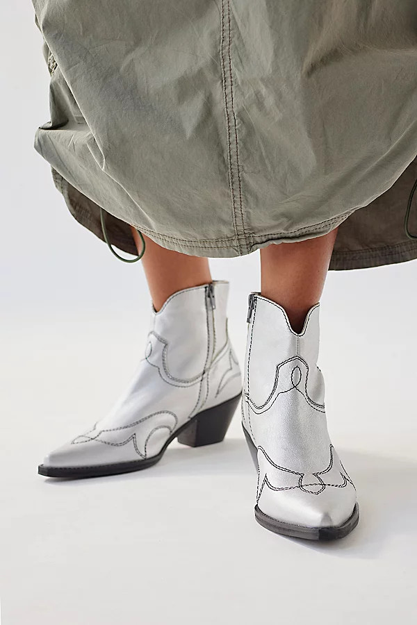 Matisse Footwear Kaye Cowboy Boot | Urban Outfitters (US and RoW)