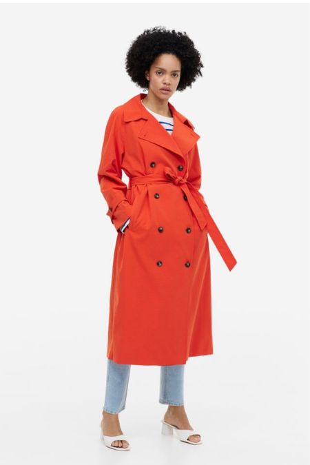 Red trench for spring🔥