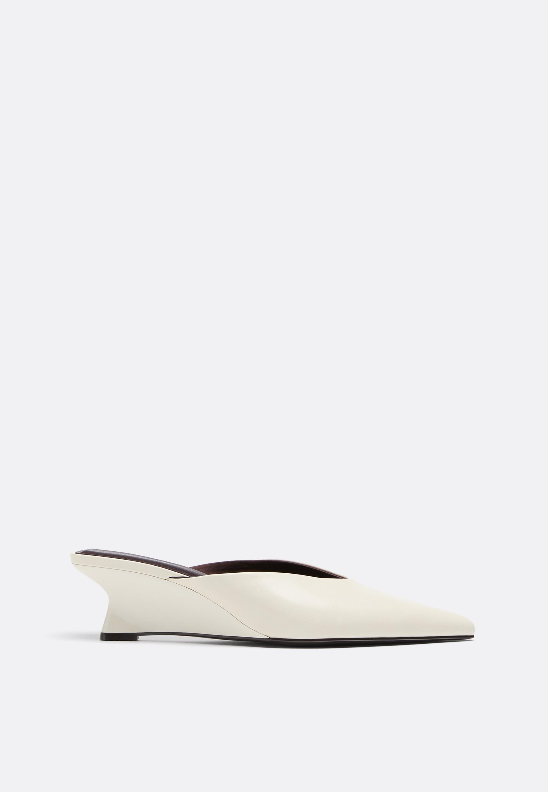 Leather effect wedge mules | Stradivarius (UK)