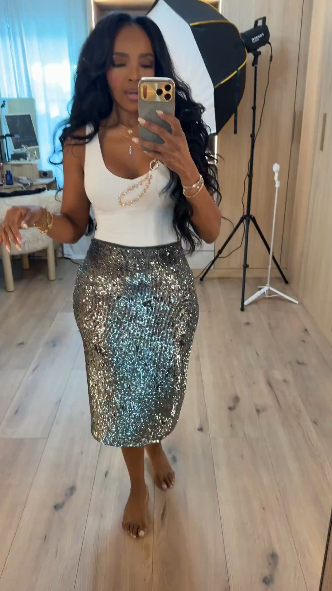 A little sparkle goes a long way — this @Express sequin skirt paired with a clean fitted top creates the perfect balance of glam and simplicity.

The silhouette hugs just right while still feeling comfortable, making it an easy choice when you want to shine without overthinking it.

Perfect for: holiday parties, NYE, dinner nights out

📏 Sizing: Small top  
Small skirt  
Height — 5’4”  
138 lbs  
Bust — 34D  
Waist — 27”  
Hips — 40”

Tap to get details.

Sequin skirt outfit ideas, holiday party outfits, chic winter looks, statement skirts styled simply, elevated yet effortless dressing.

Follow me on Instagram and YouTube @kirasfashionfinds


#LTKHoliday #LTKgrwm #LTKootd
