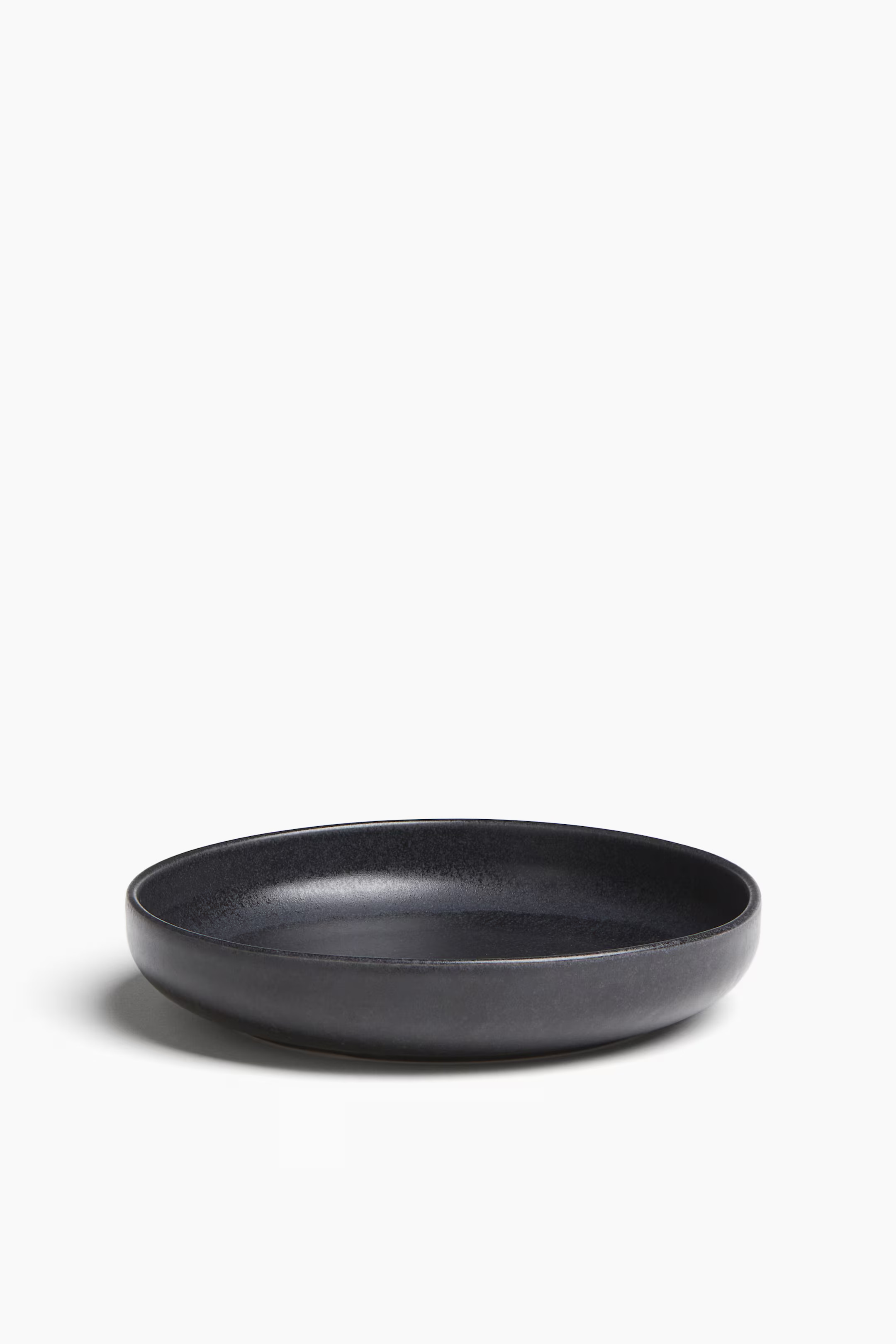 Deep stoneware plate | H&M (UK, MY, IN, SG, PH, TW, HK)